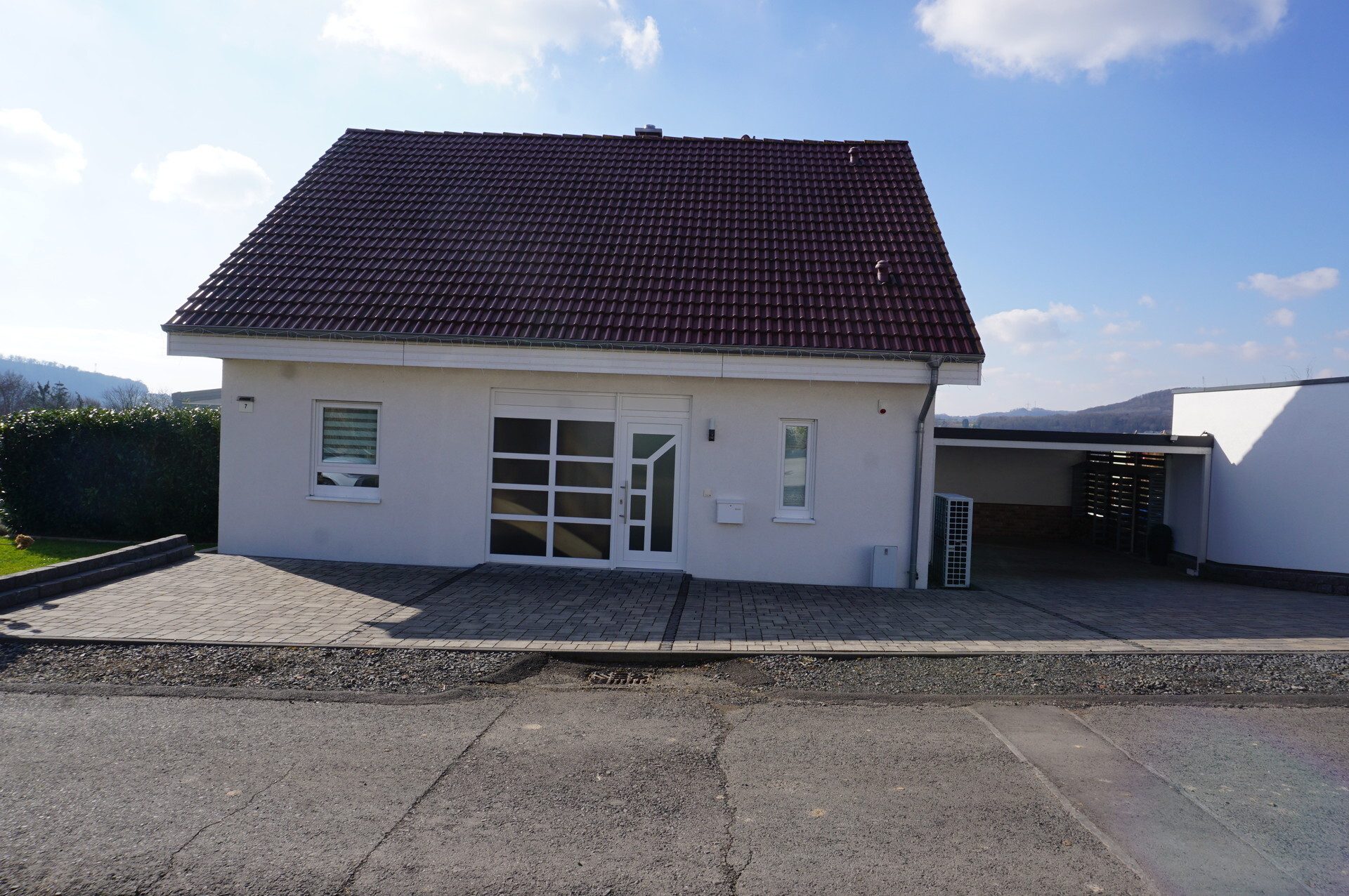 Immobilienangebot - Guxhagen - Wohnen - Ein Haus, das keine Wünsche offen lässt. Keine Käuferprovision!