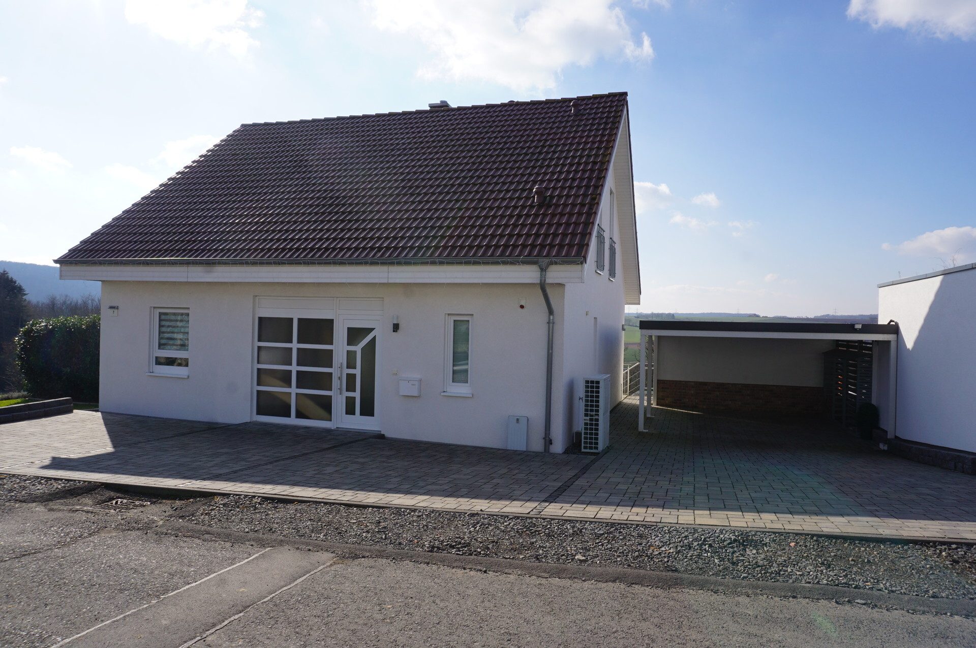 Immobilienangebot - Guxhagen - Wohnen - Ein Haus, das keine Wünsche offen lässt. Keine Käuferprovision!