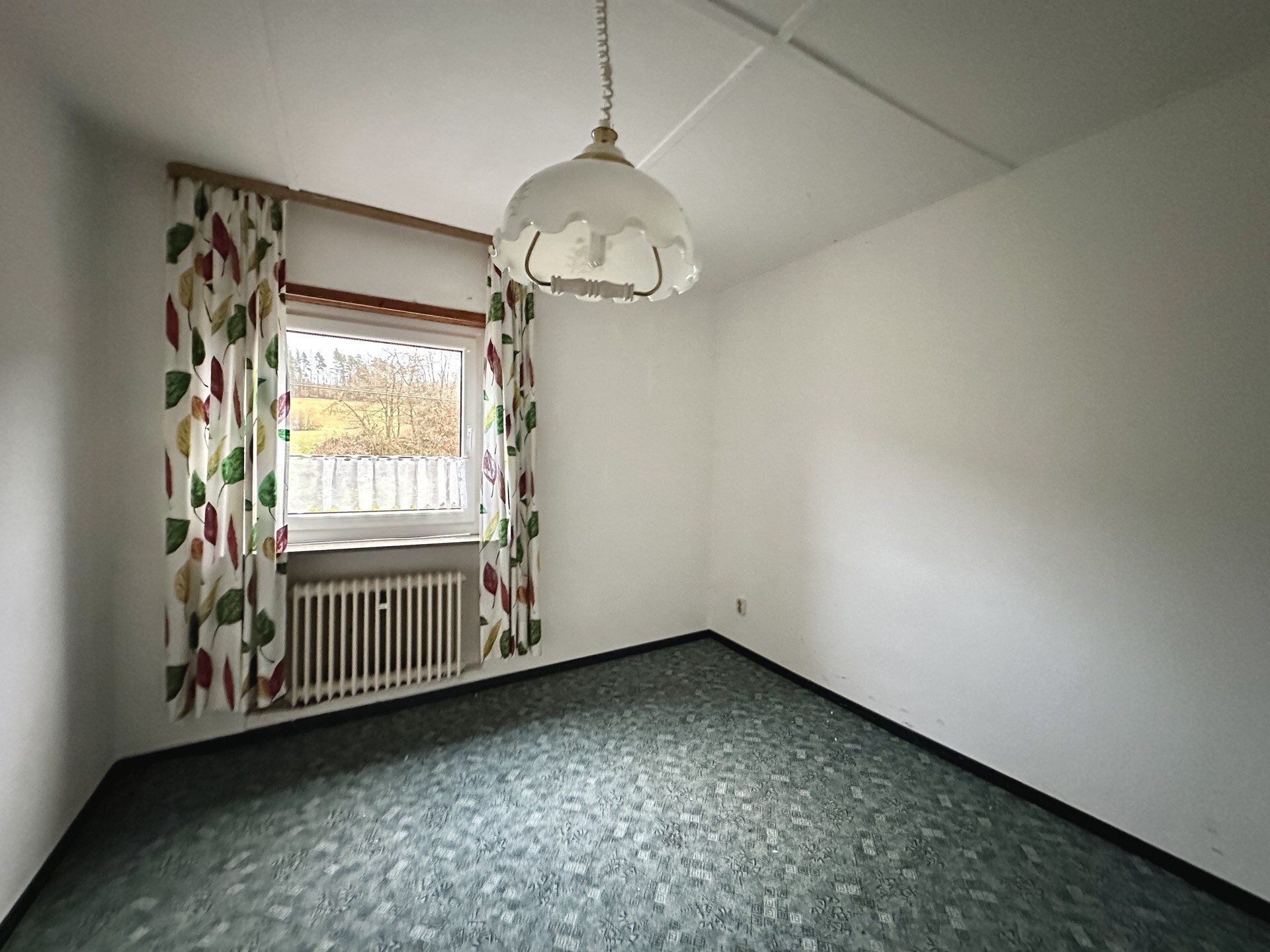 Immobilienangebot - Ludwigsau - Alle - Mehrfamilienhaus in Ludwigsau OT – viel Platz und Möglichkeiten! Keine Käuferprovision!
