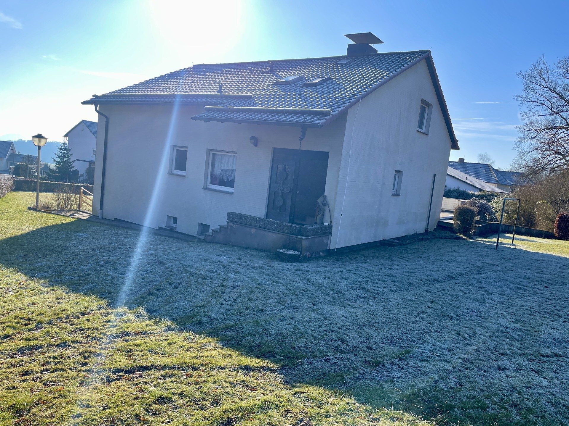 Immobilienangebot - Niedenstein - Alle - Familiennest mit Potenzial und großem Grundstück am Ortsrand! KEINE KÄUFERPROVISION