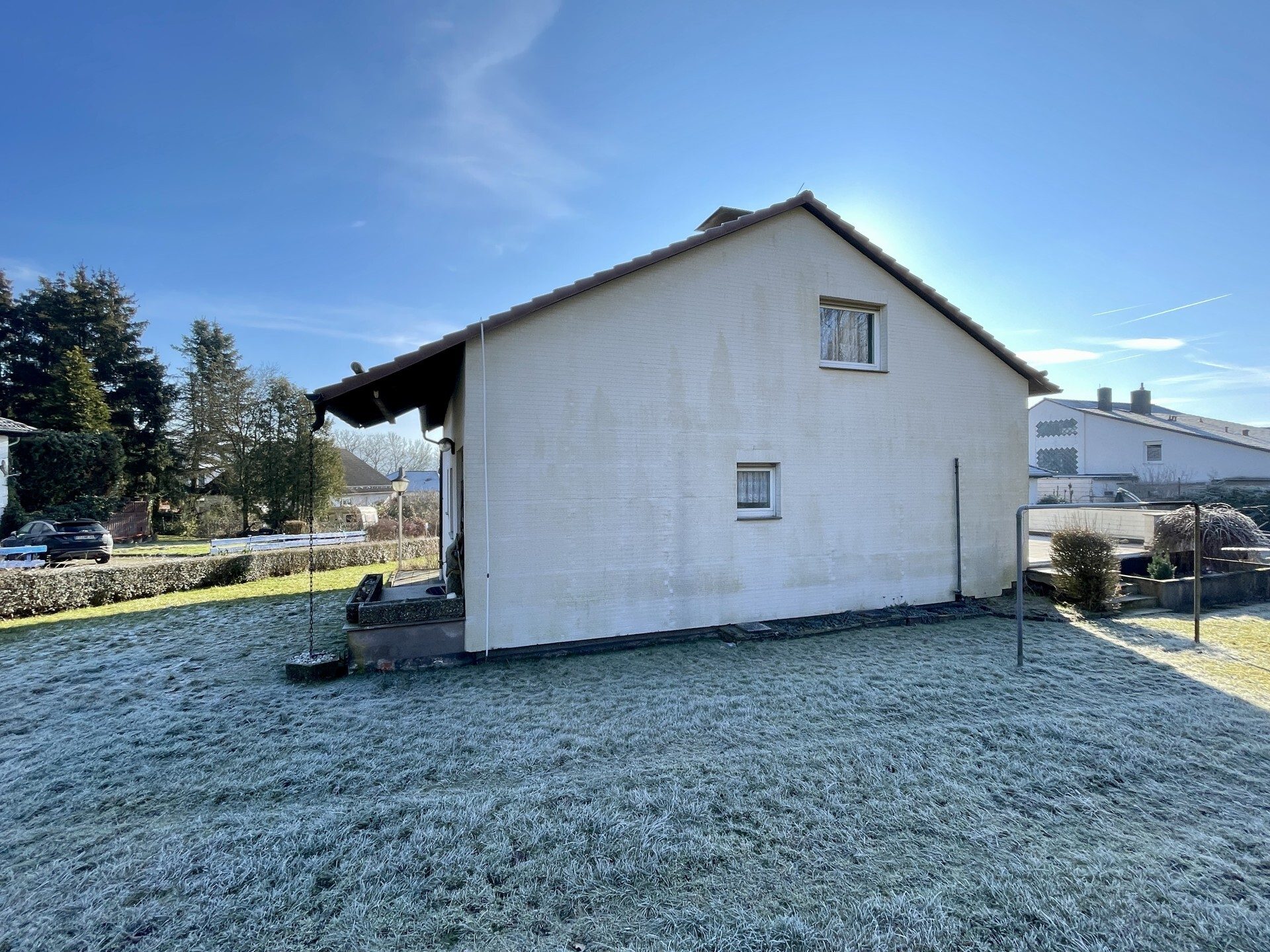 Immobilienangebot - Niedenstein - Alle - Familiennest mit Potenzial und großem Grundstück am Ortsrand! KEINE KÄUFERPROVISION