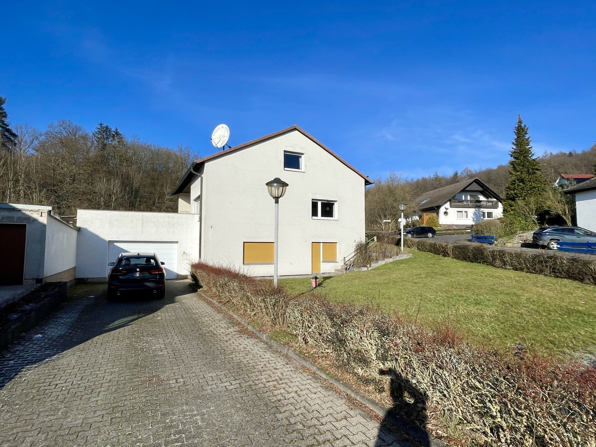 Immobilienangebot - Niedenstein - Alle - Familiennest mit Potenzial und großem Grundstück am Ortsrand! KEINE KÄUFERPROVISION