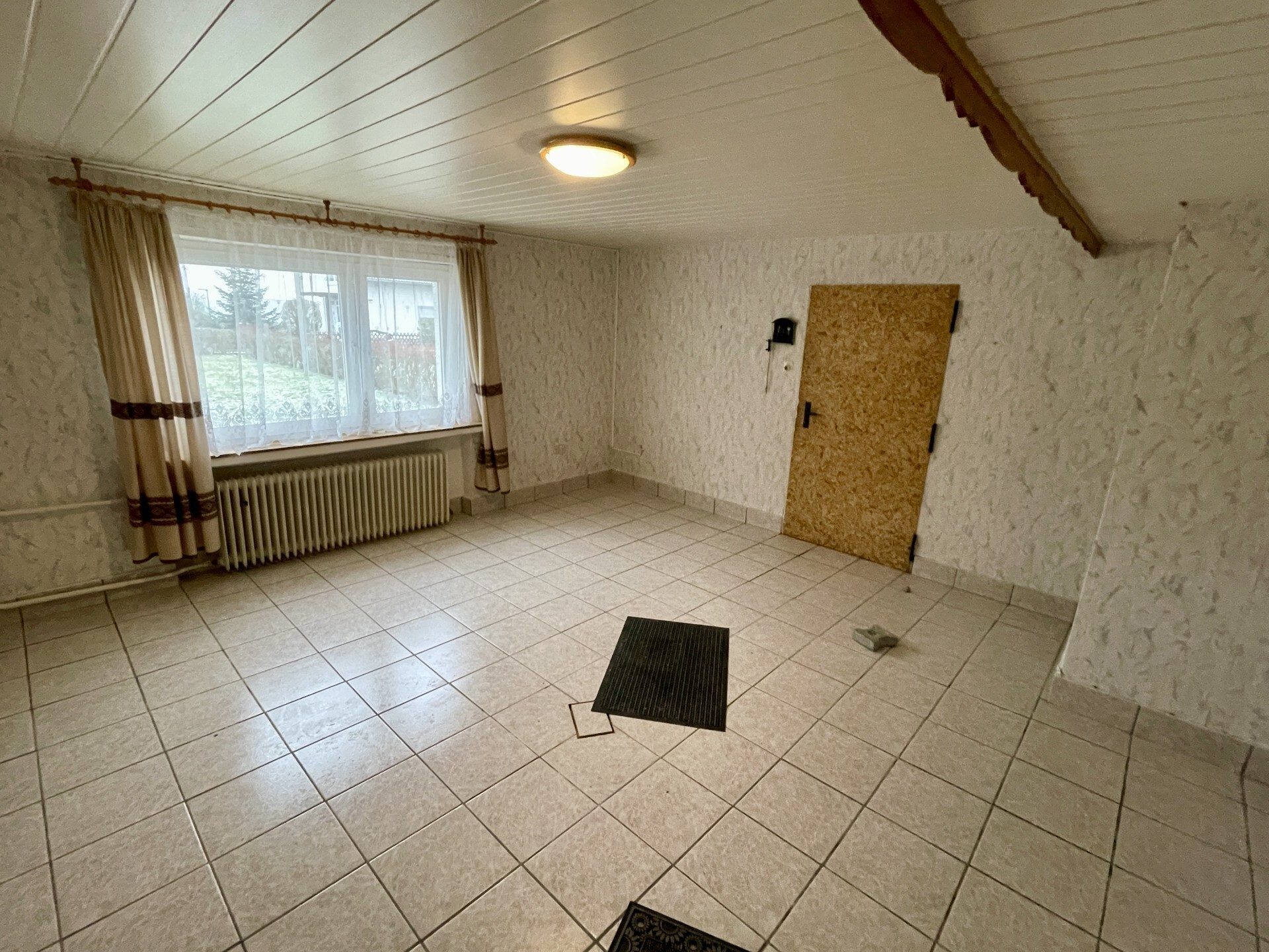 Immobilienangebot - Niedenstein - Alle - Familiennest mit Potenzial und großem Grundstück am Ortsrand! KEINE KÄUFERPROVISION