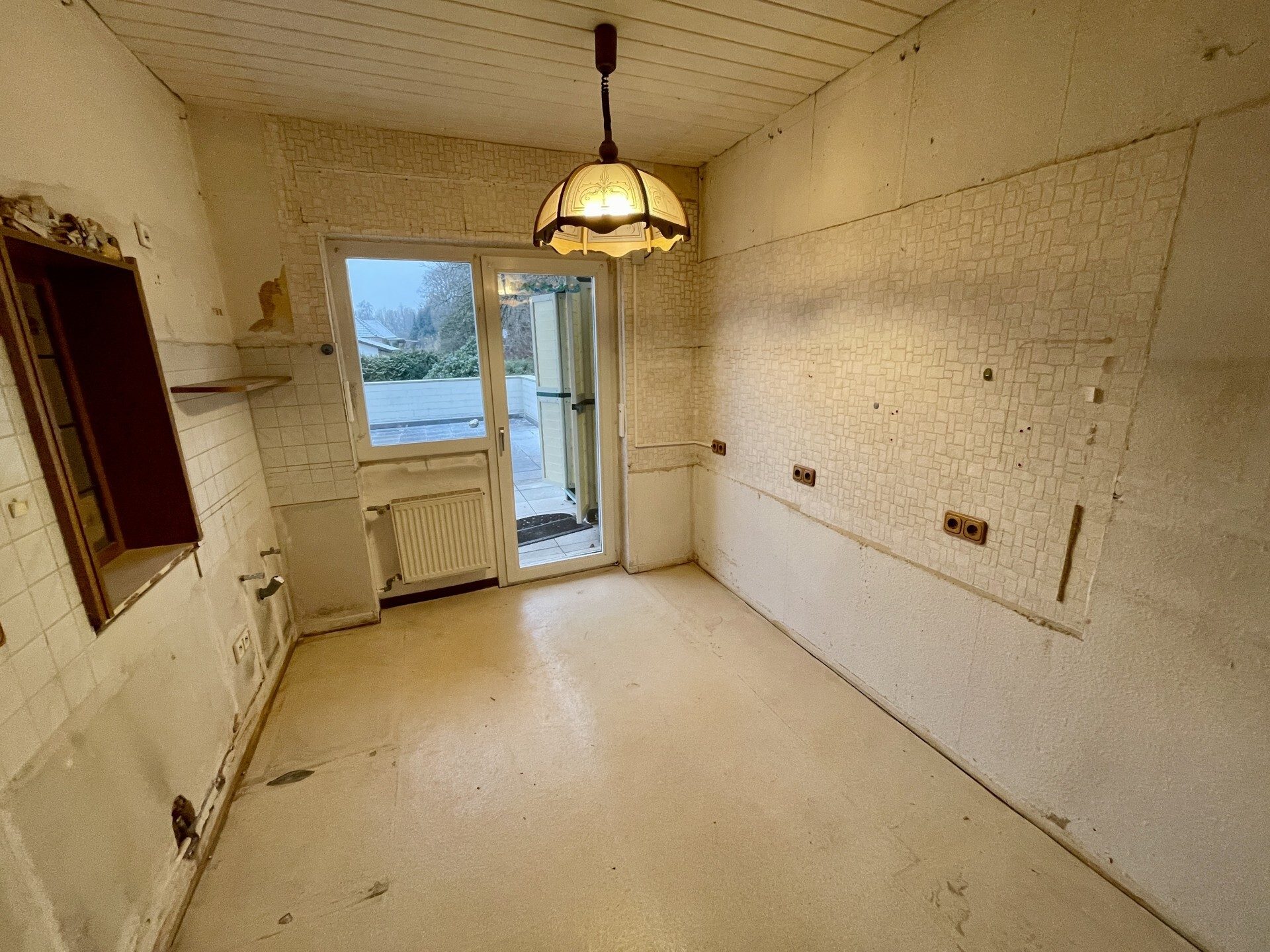 Immobilienangebot - Niedenstein - Alle - Familiennest mit Potenzial und großem Grundstück am Ortsrand! KEINE KÄUFERPROVISION