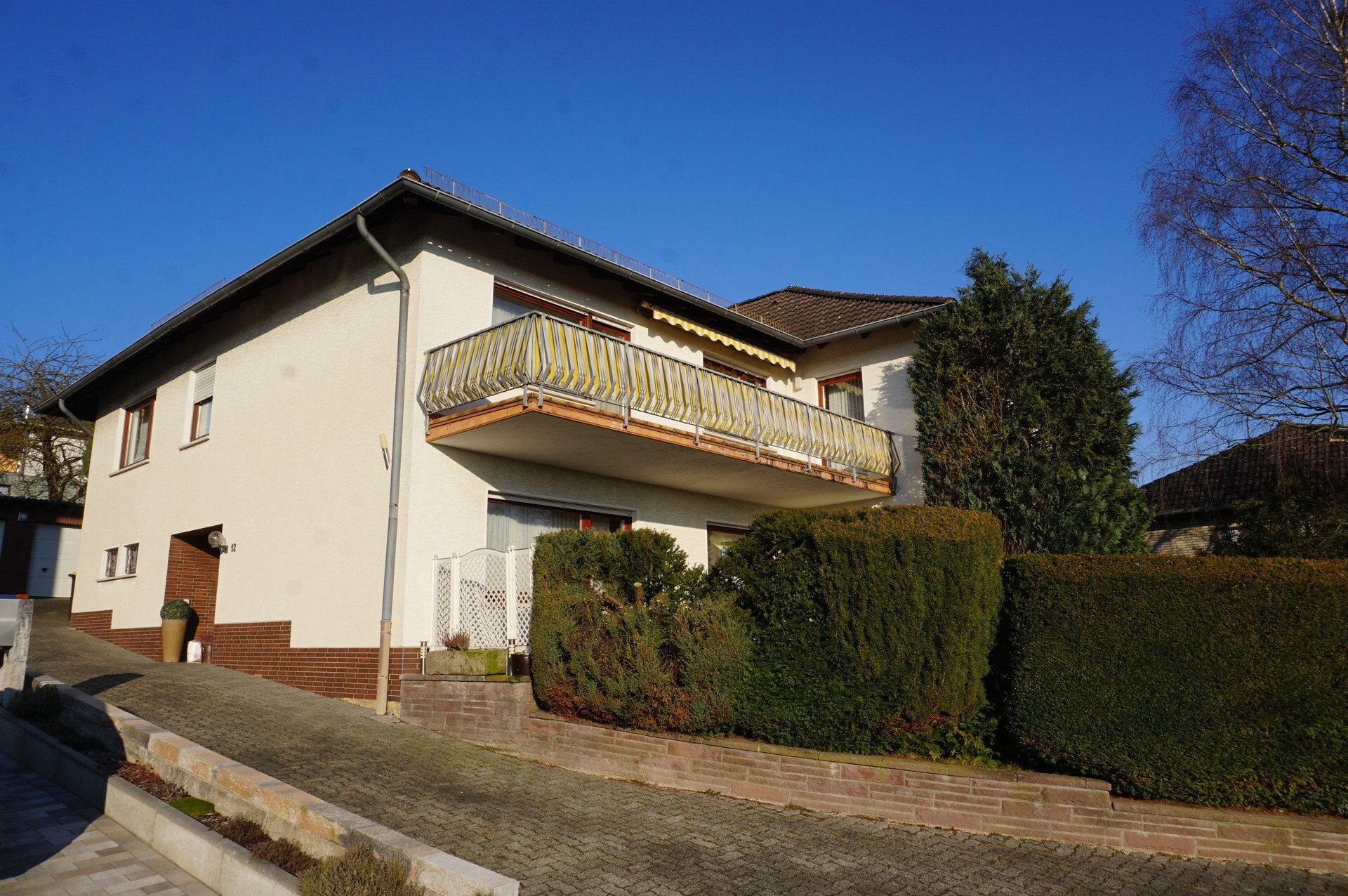 Immobilienangebot - Felsberg - Wohnen - Stattliches Haus mit Einliegerwohnung. Keine Käuferprovision!