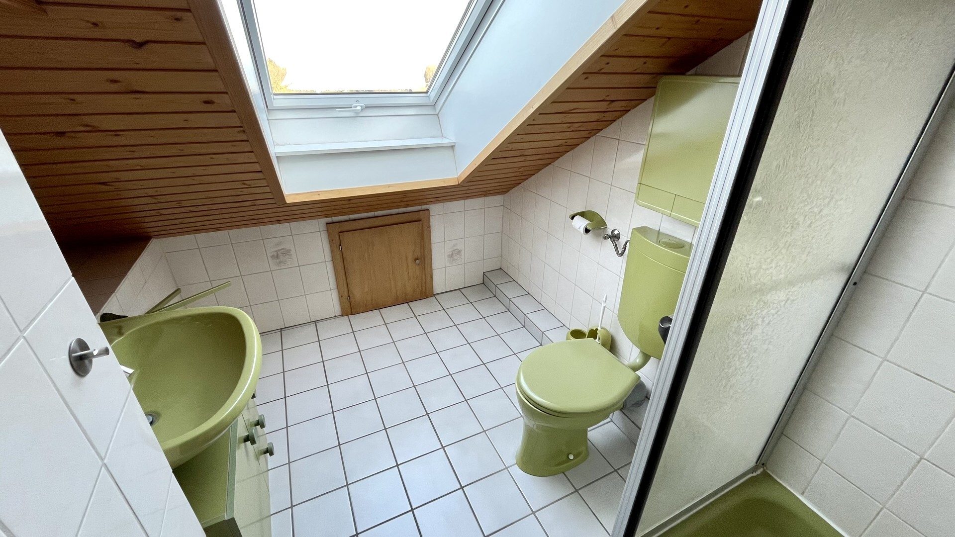 Immobilienangebot - Homberg - Alle - 3 Zimmer Wohnung mit EBK und Garage in Caßdorf!