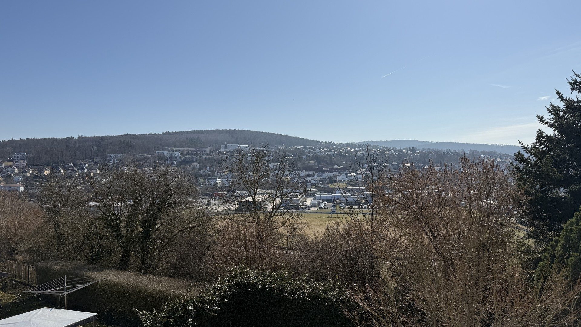 Immobilienangebot - Melsungen - Wohnen - Architektionisches Einfamilienhaus mit ELW, über den Dächern Melsungens! Keine Käuferprovision