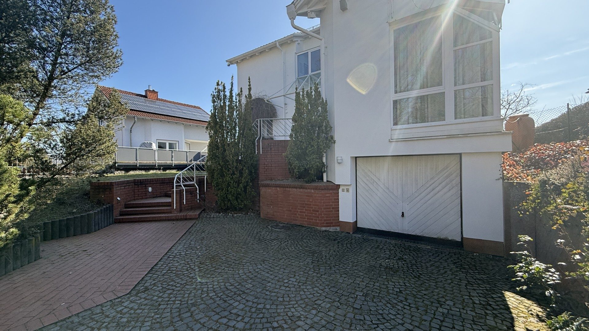Immobilienangebot - Melsungen - Wohnen - Architektionisches Einfamilienhaus mit ELW, über den Dächern Melsungens! Keine Käuferprovision