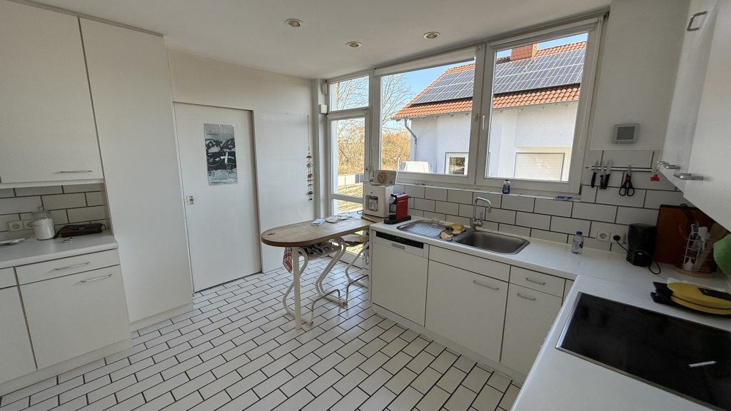 Immobilienangebot - Melsungen - Wohnen - Offene Hausbesichtigung, Fr. 18.07.25 16-19 Uhr mit BIETERVERFAHREN: Architektonisches Einfamilienhaus mit ELW. Keine Käuferprovision.