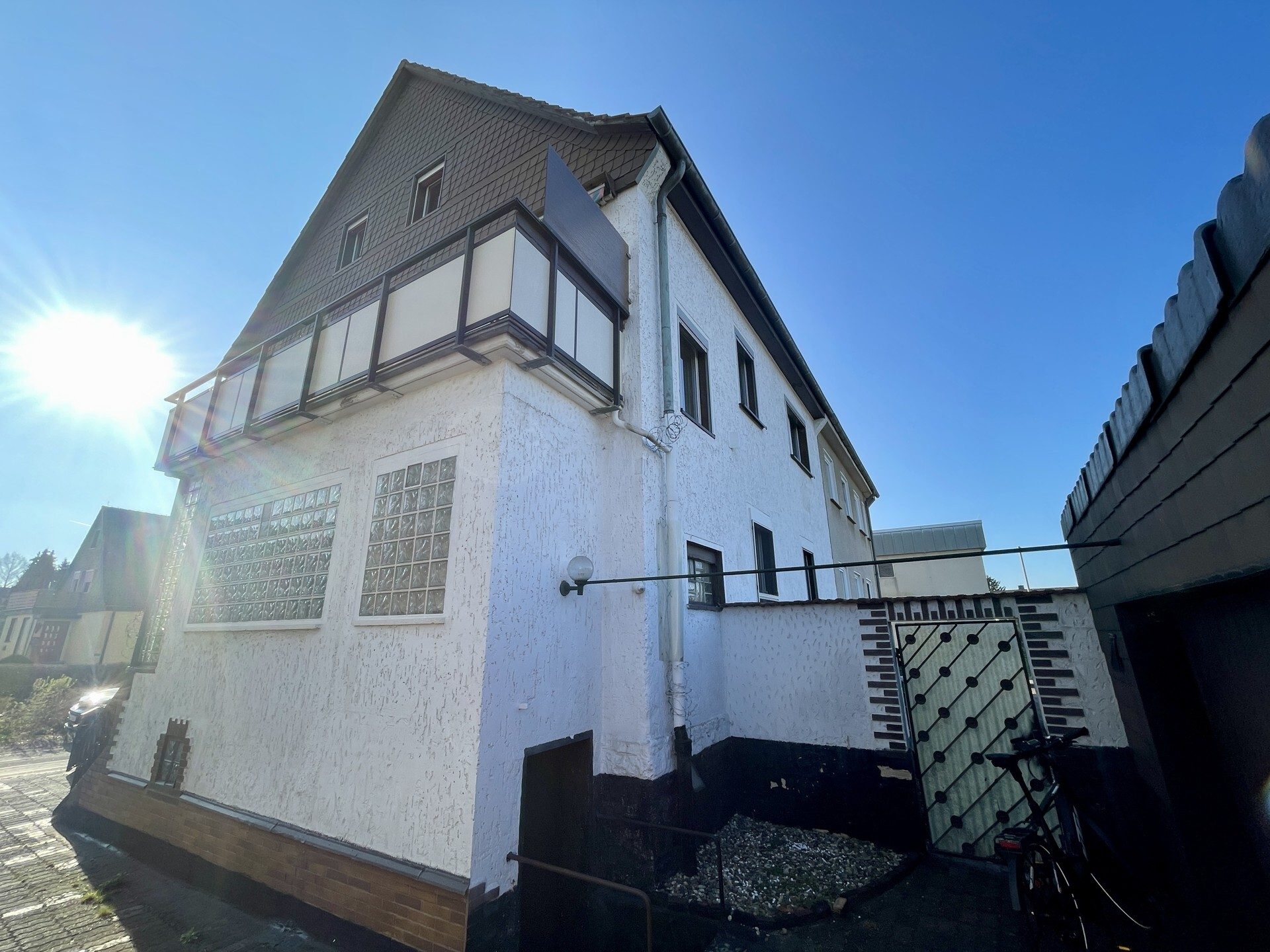 Immobilienangebot - Kassel / Forstfeld - Wohnen - Generationen-Doppelhaushälfte in KS-Forstfeld!
KEINE KÄUFERPROVISION