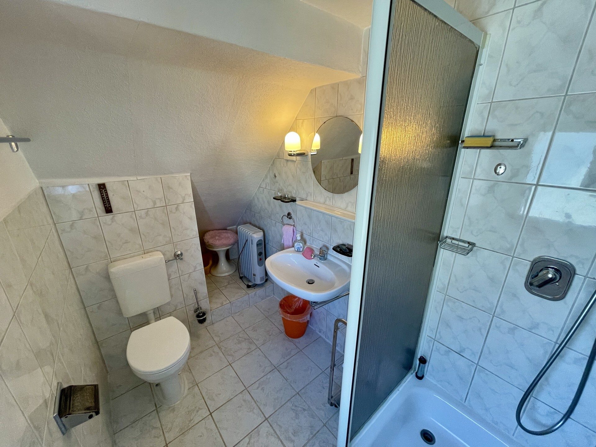 Immobilienangebot - Kassel / Forstfeld - Wohnen - Generationen-Doppelhaushälfte in KS-Forstfeld!
KEINE KÄUFERPROVISION