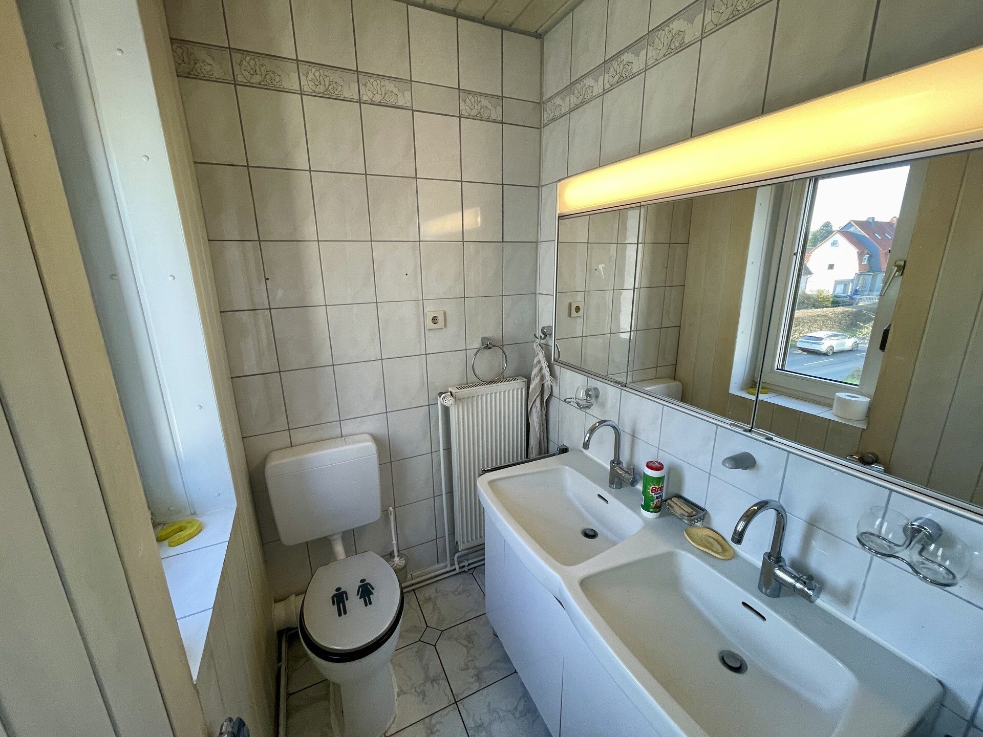 Immobilienangebot - Kassel / Forstfeld - Wohnen - Generationen-Doppelhaushälfte in KS-Forstfeld!
KEINE KÄUFERPROVISION