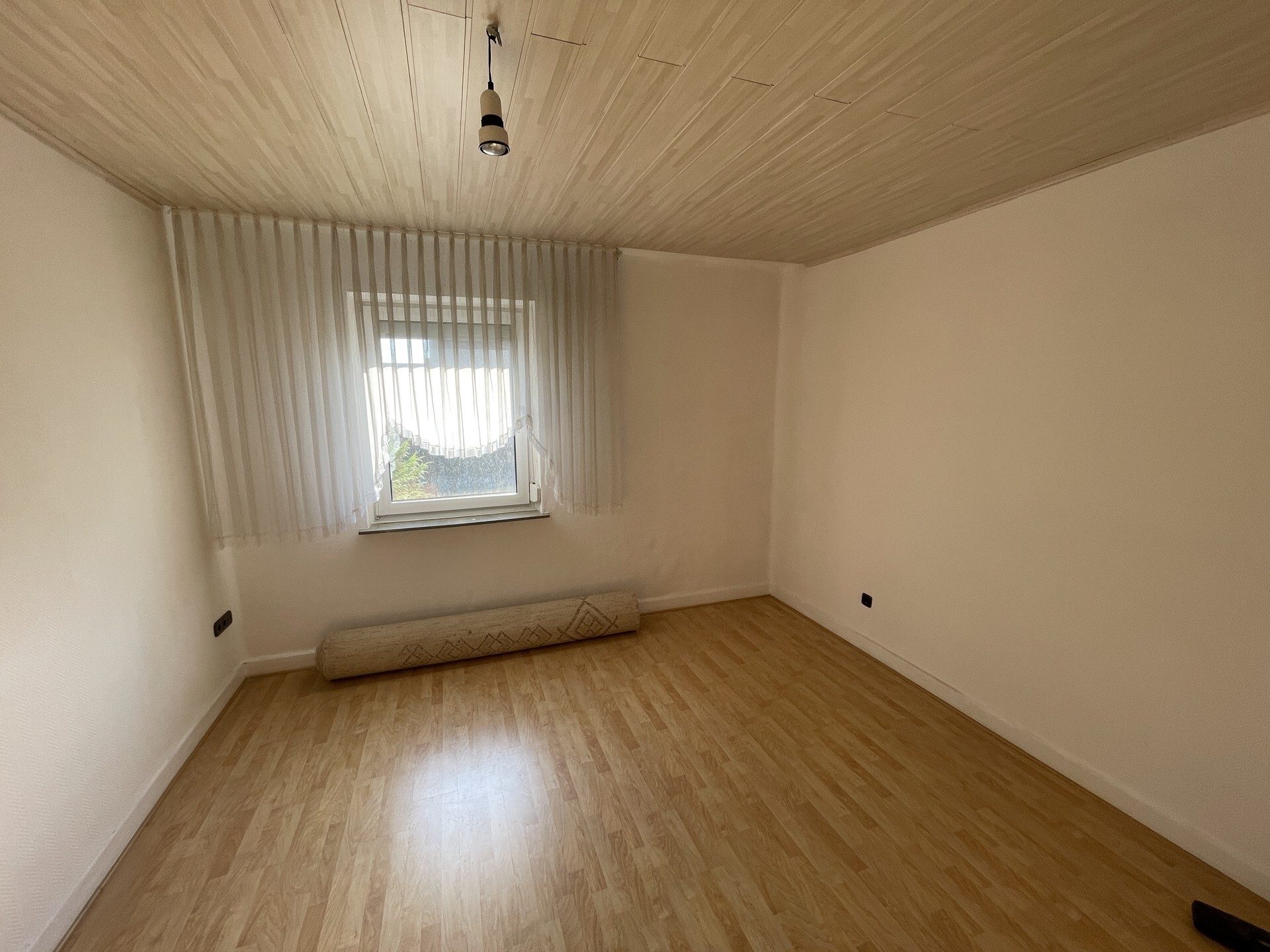 Immobilienangebot - Kassel / Forstfeld - Wohnen - Generationen-Doppelhaushälfte in KS-Forstfeld!
KEINE KÄUFERPROVISION
