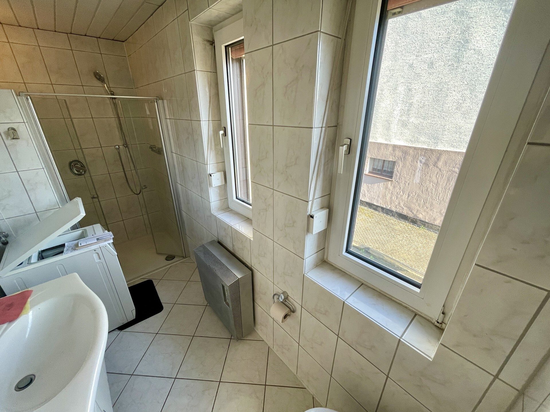 Immobilienangebot - Kassel / Forstfeld - Wohnen - Generationen-Doppelhaushälfte in KS-Forstfeld!
KEINE KÄUFERPROVISION