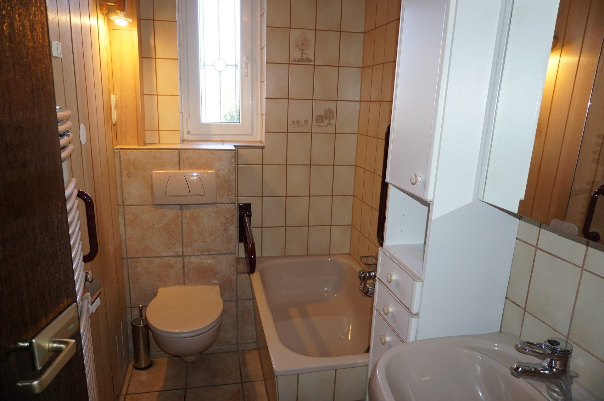 Immobilienangebot - Felsberg - Wohnen - Doppelhaushälfte mit schönem Garten. Keine Käuferprovision!