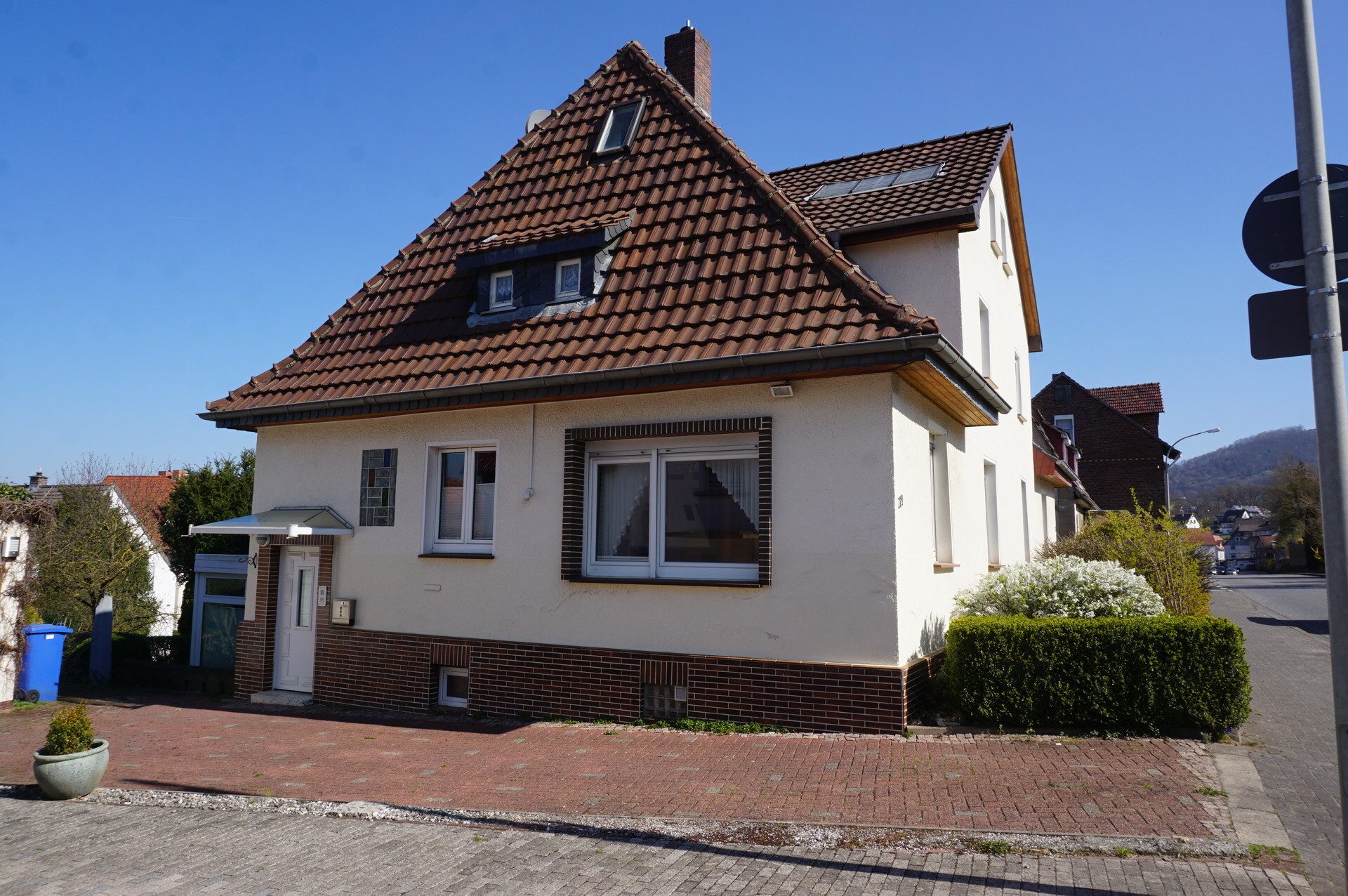 Immobilienangebot - Felsberg - Wohnen - Doppelhaushälfte mit schönem Garten. Keine Käuferprovision!