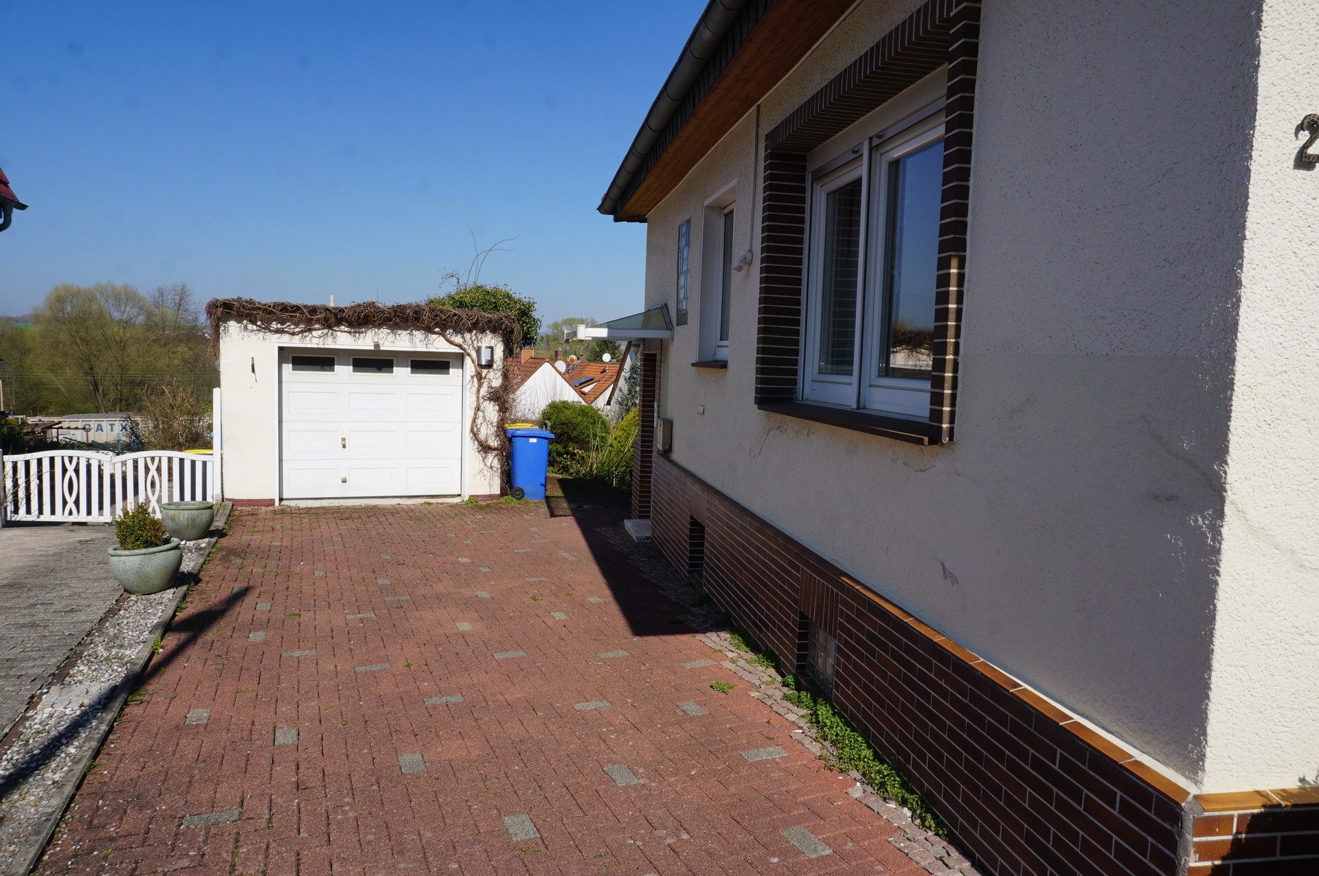Immobilienangebot - Felsberg - Wohnen - Doppelhaushälfte mit schönem Garten. Keine Käuferprovision!