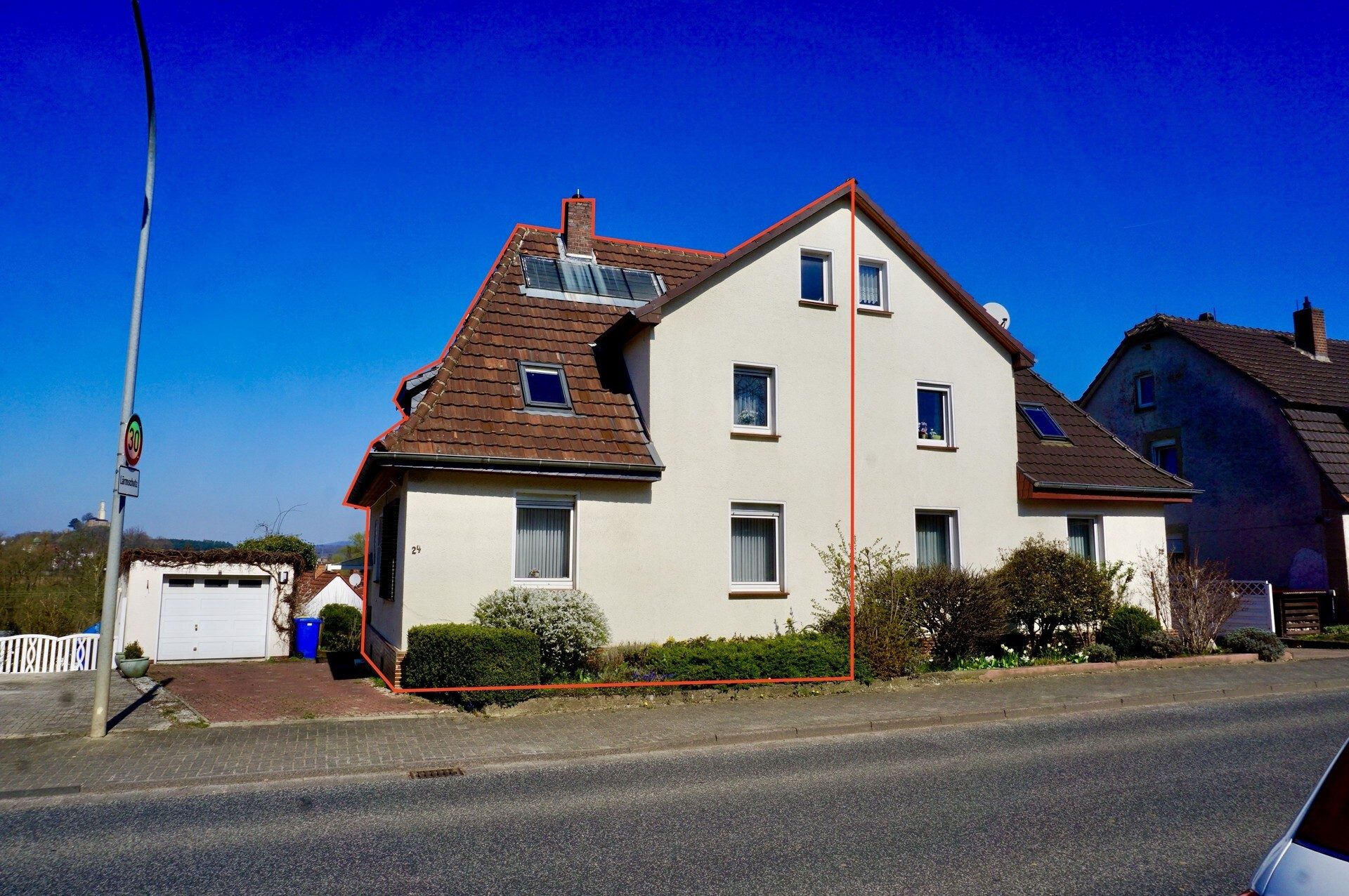 Immobilienangebot - Felsberg - Wohnen - Doppelhaushälfte mit schönem Garten. Keine Käuferprovision!
