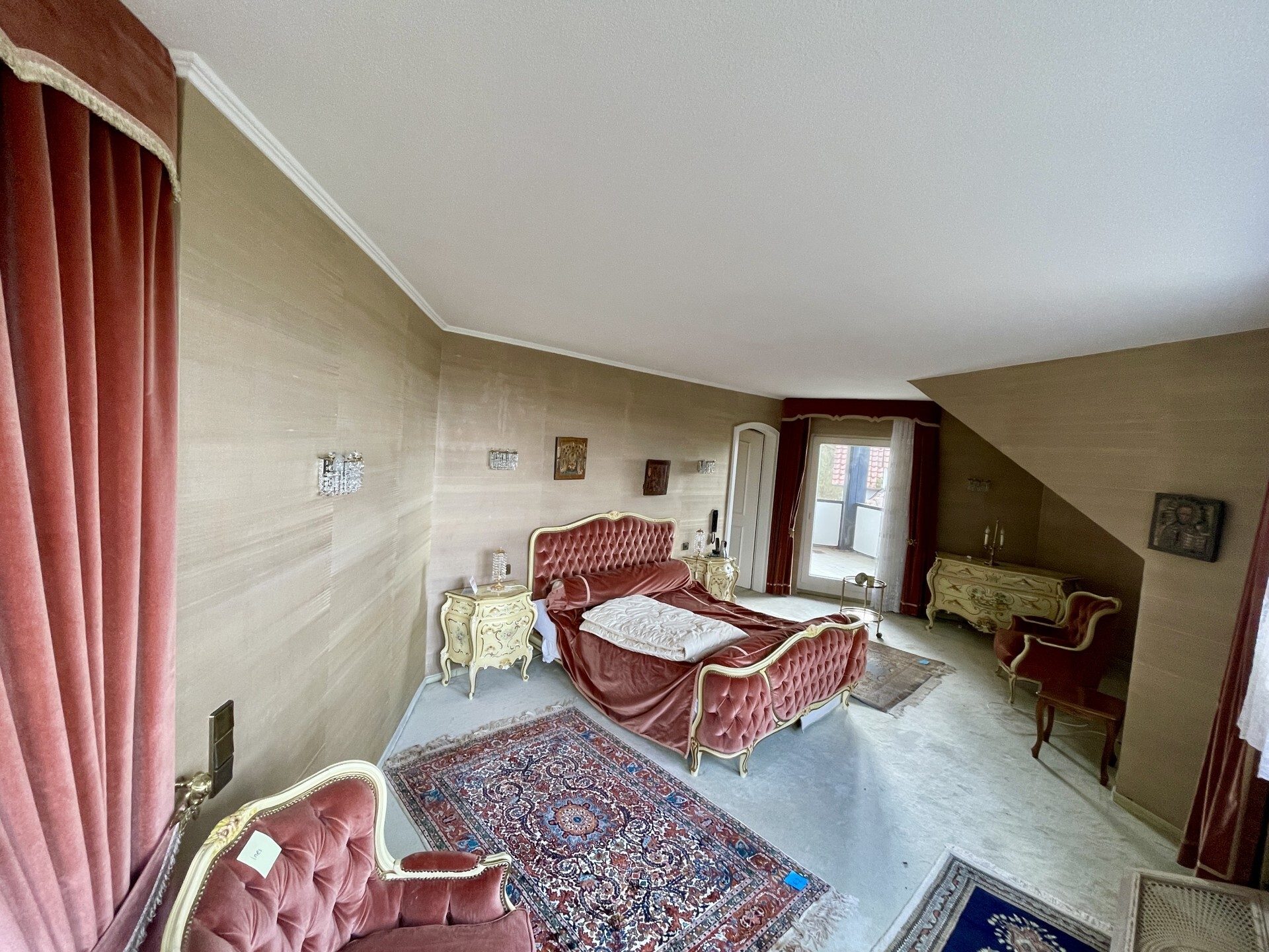 Immobilienangebot - Niedenstein - Wohnen - Außergewöhnliches Anwesen über den Dächern von Niedenstein! KEINE KÄUFERPROVISION