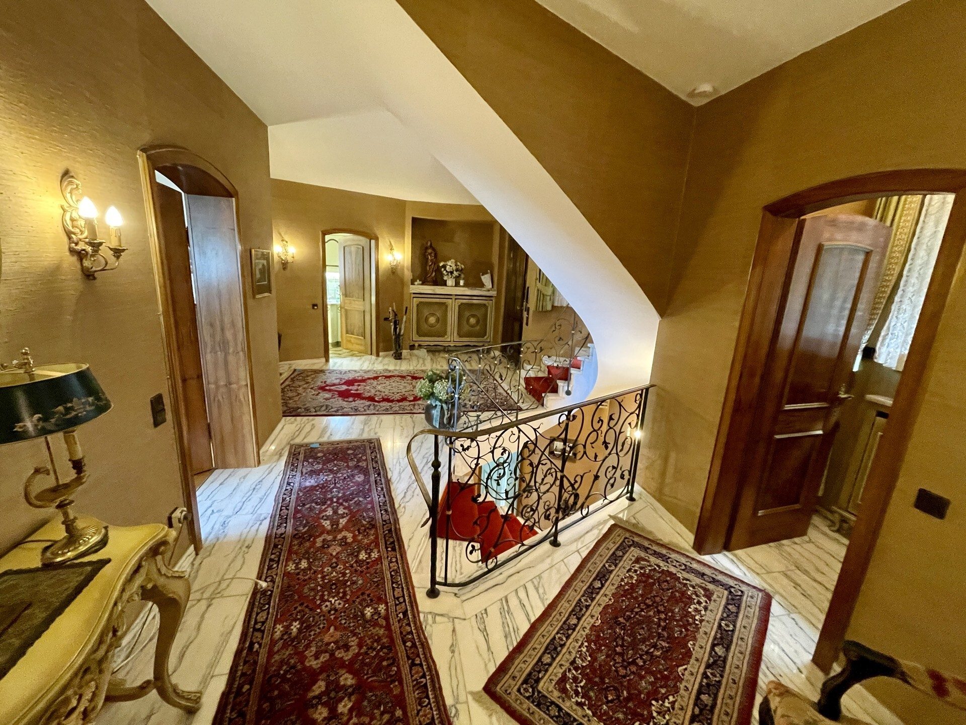 Immobilienangebot - Niedenstein - Wohnen - Außergewöhnliches Anwesen über den Dächern von Niedenstein! KEINE KÄUFERPROVISION