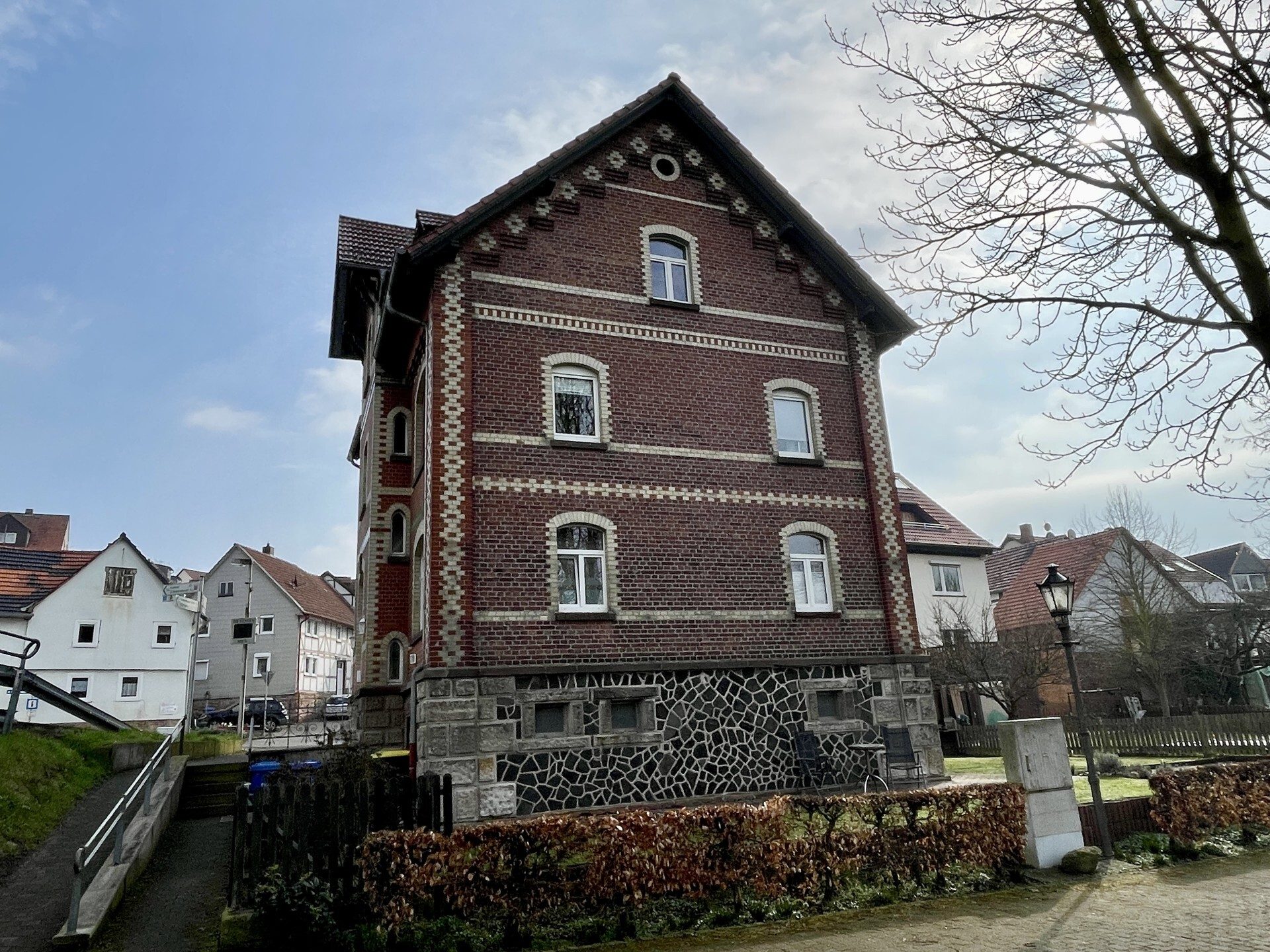 Immobilienangebot - Guxhagen - Wohnen - Schmuckstück an der Fulda: Saniertes Dreifamilienhaus in Guxhagen! KEINE KÄUFERPROVISION