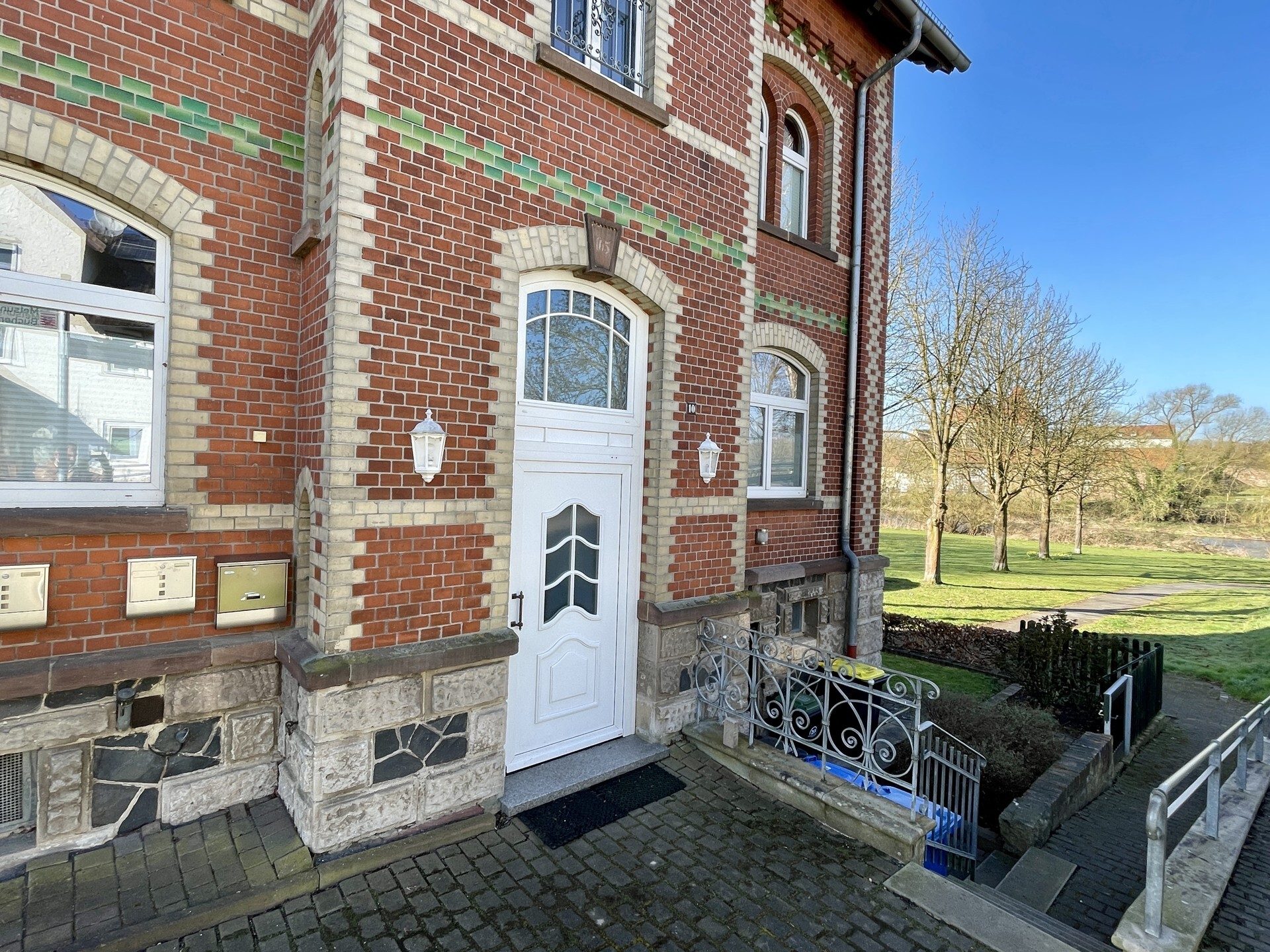 Immobilienangebot - Guxhagen - Wohnen - Schmuckstück an der Fulda: Saniertes Dreifamilienhaus in Guxhagen! KEINE KÄUFERPROVISION