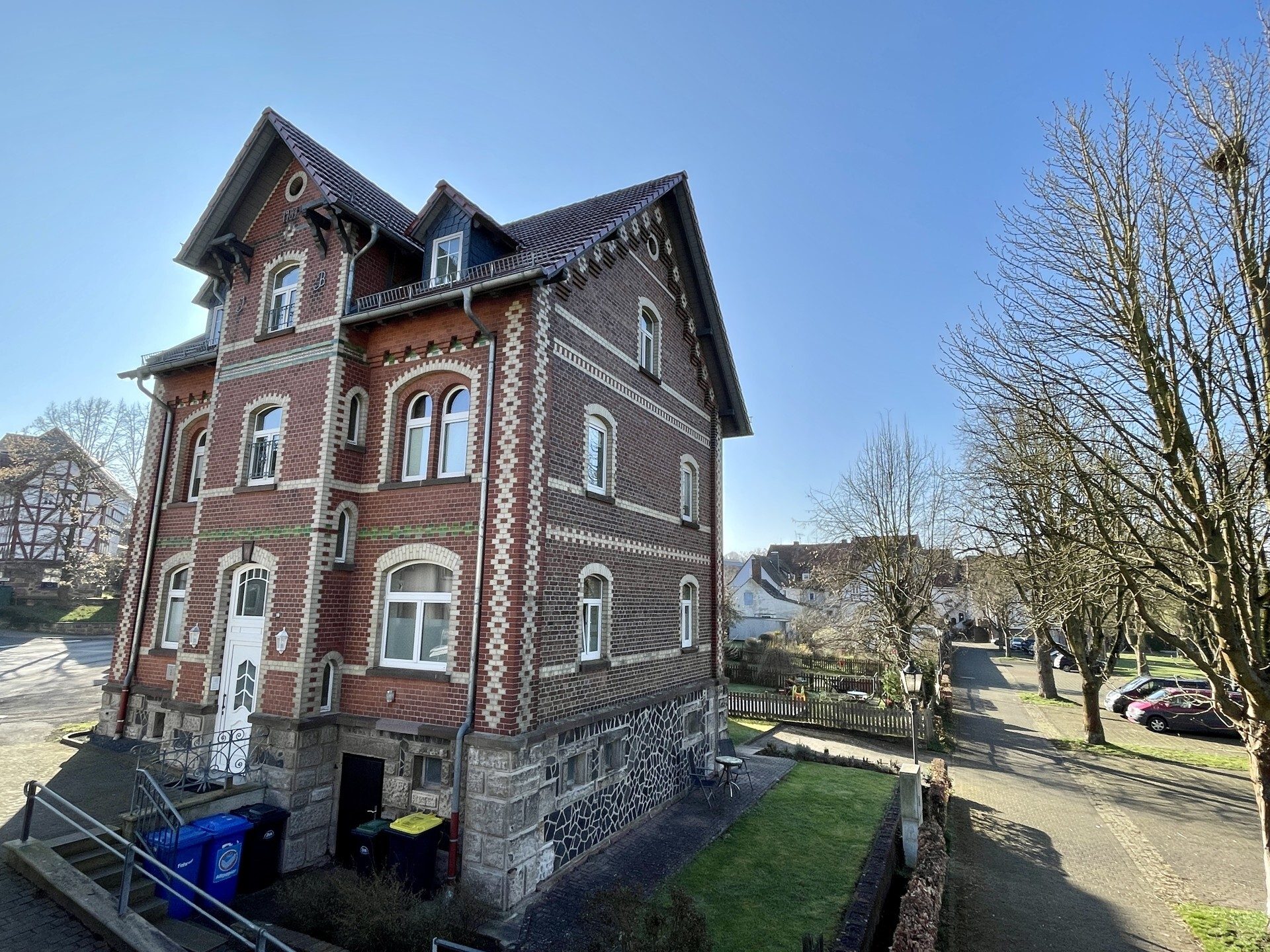 Immobilienangebot - Guxhagen - Wohnen - Schmuckstück an der Fulda: Saniertes Dreifamilienhaus in Guxhagen! KEINE KÄUFERPROVISION