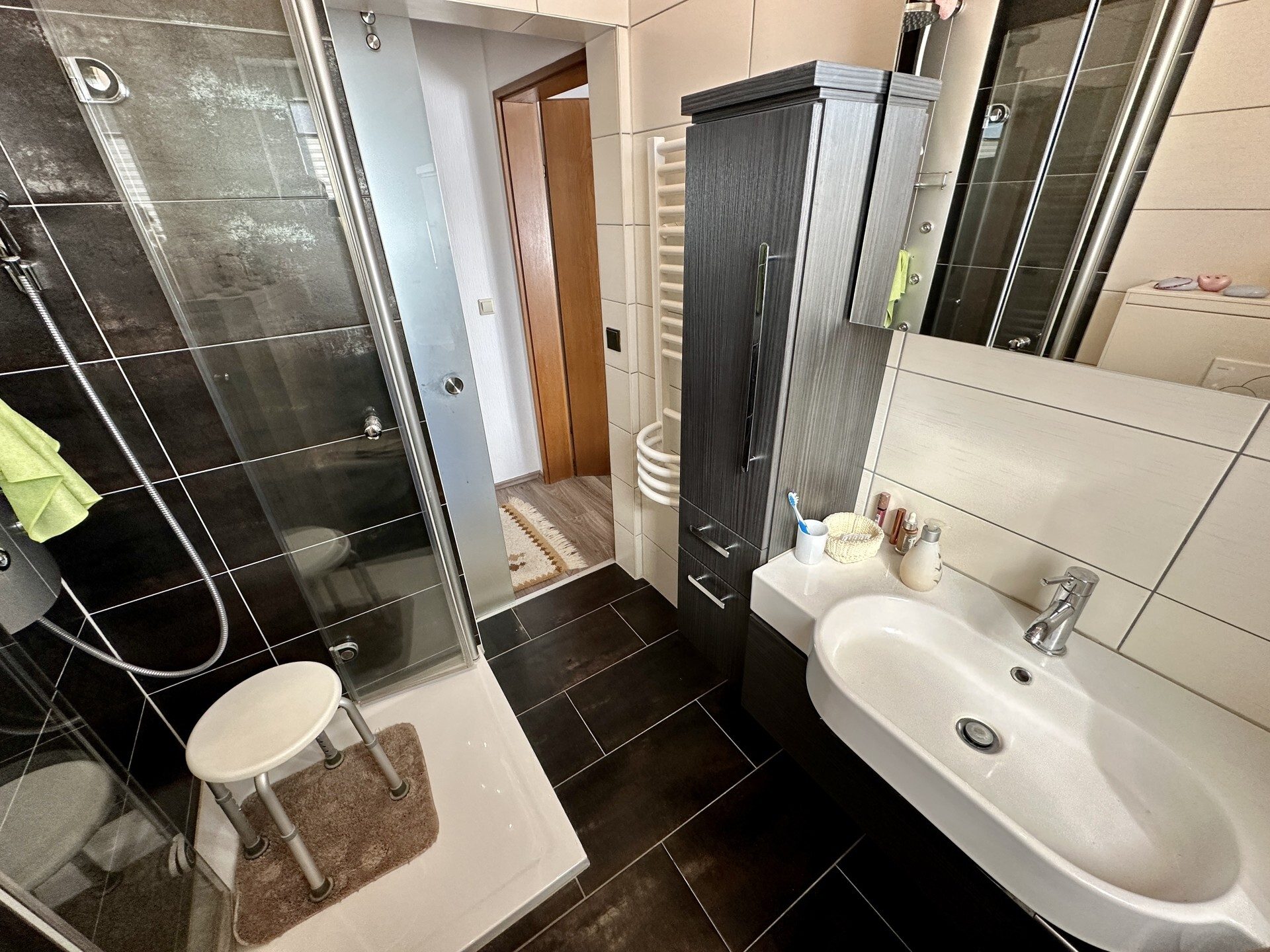 Immobilienangebot - Knüllwald - Wohnen - Fast wie im Urlaub: Gepflegtes Einfamilienhaus in ehemaligem Feriengebiet! KEINE KÄUFERPROVISION