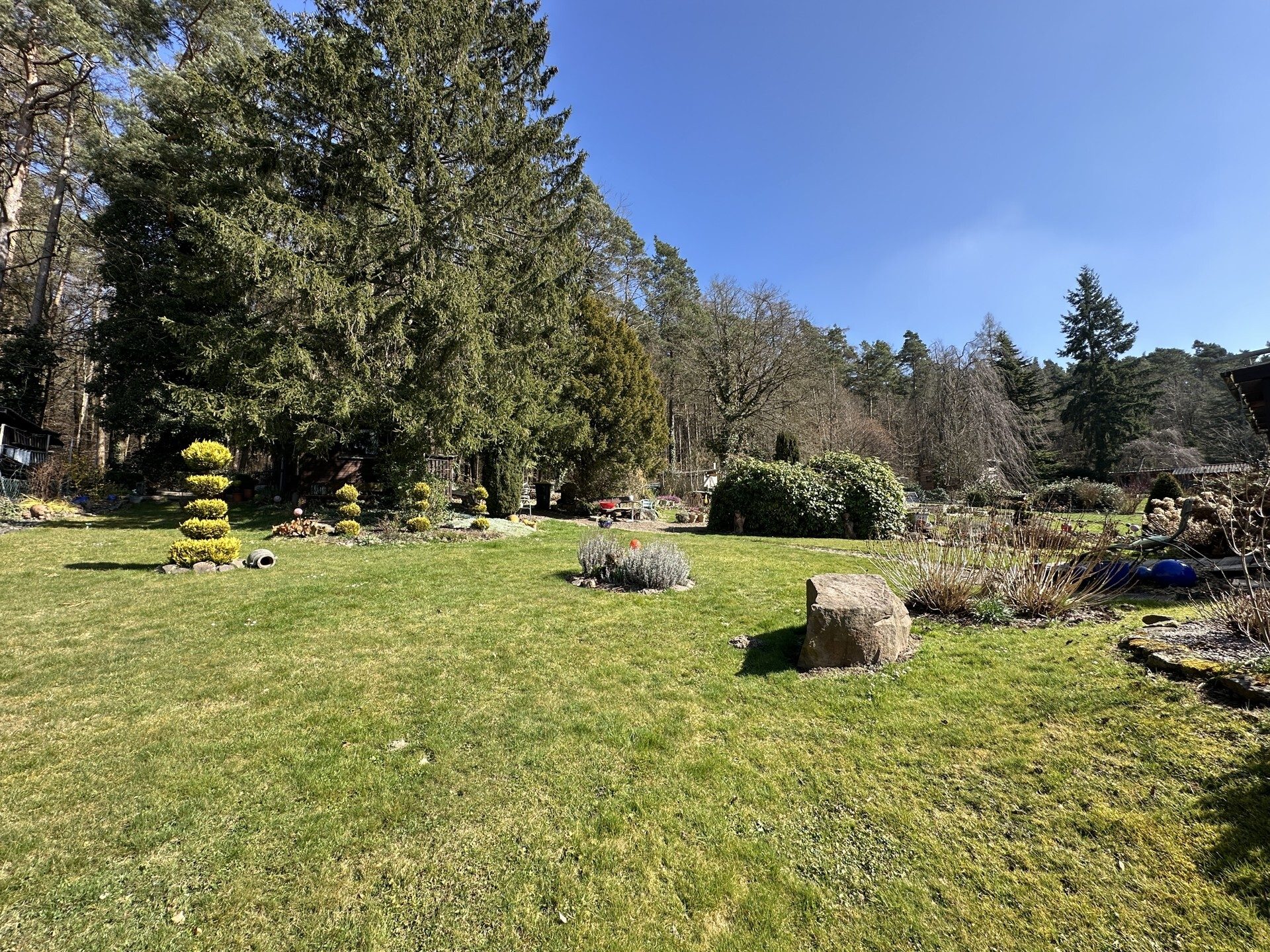 Immobilienangebot - Knüllwald - Wohnen - Fast wie im Urlaub: Gepflegtes Einfamilienhaus in ehemaligem Feriengebiet! KEINE KÄUFERPROVISION