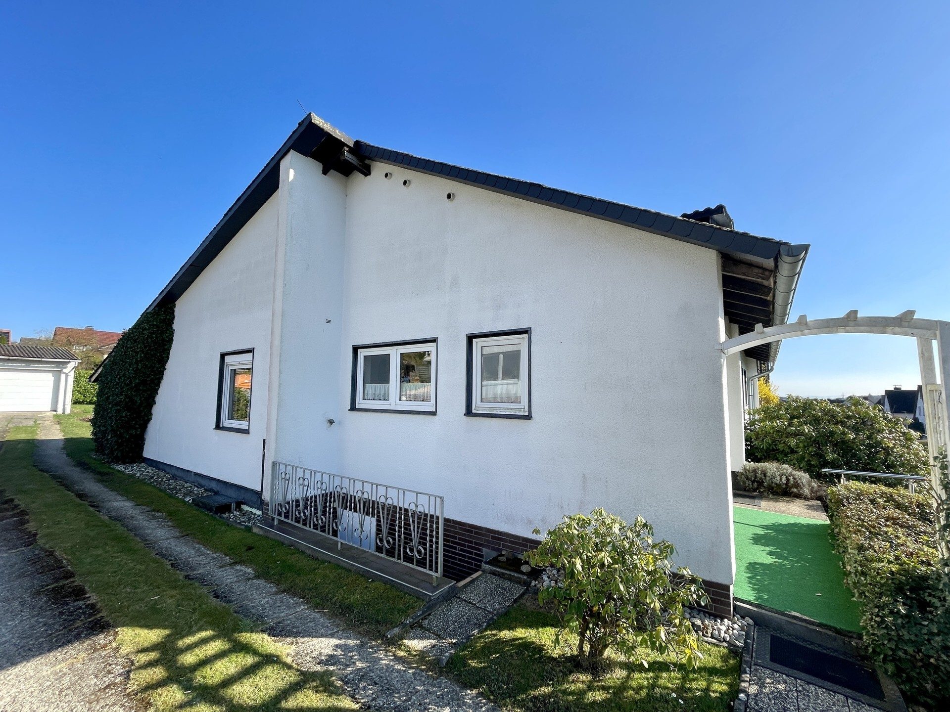 Immobilienangebot - Immenhausen - Wohnen - Individuelles Domizil für Paare oder kleine Familien!
KEINE KÄUFERPROVISION