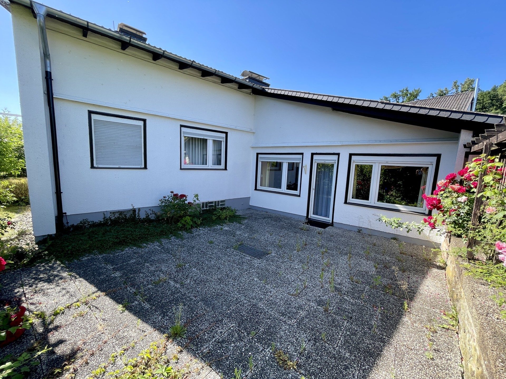 Immobilienangebot - Immenhausen - Wohnen - Individuelles Domizil für Paare oder kleine Familien!
KEINE KÄUFERPROVISION