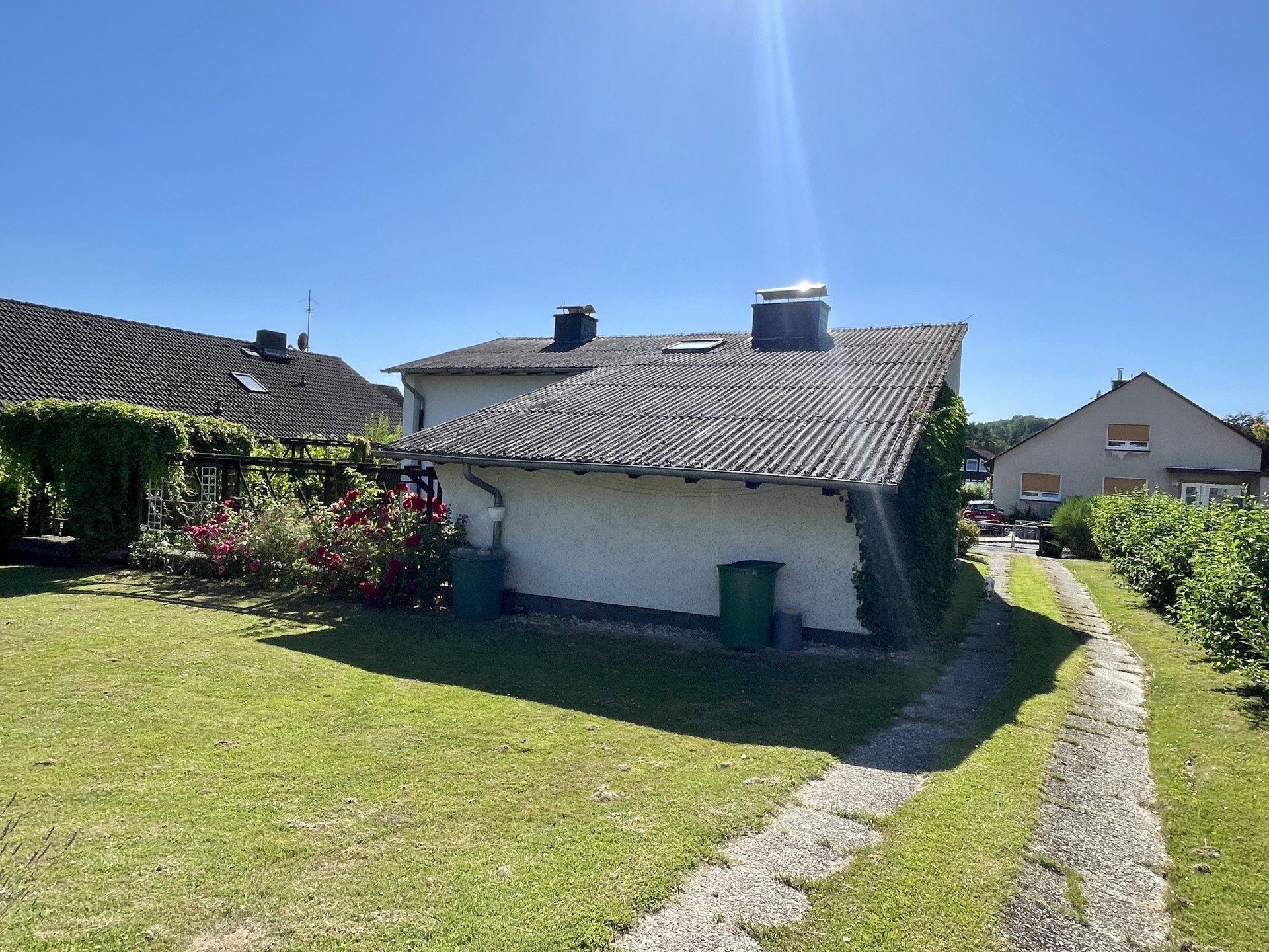 Immobilienangebot - Immenhausen - Wohnen - Individuelles Domizil für Paare oder kleine Familien!
KEINE KÄUFERPROVISION