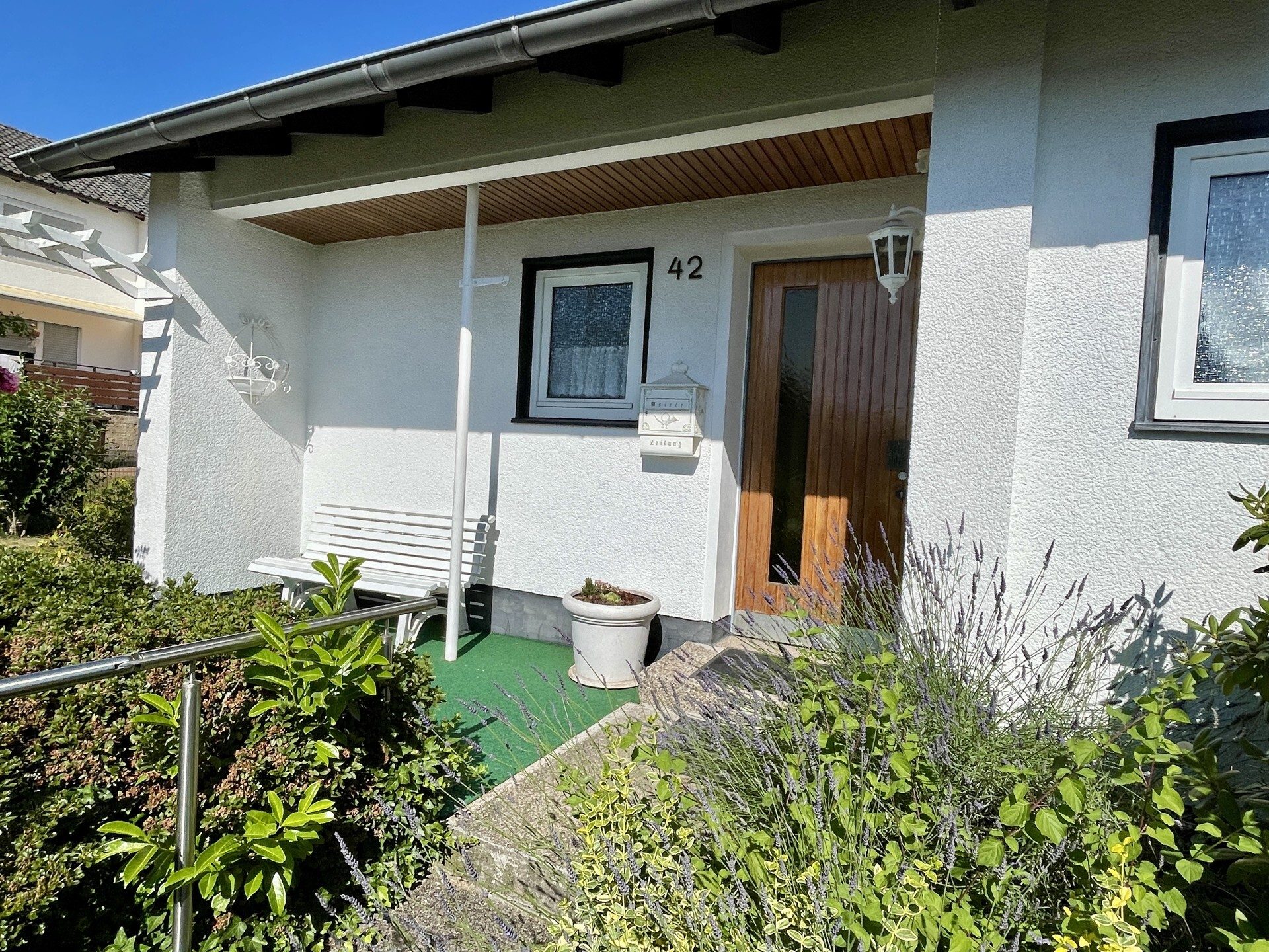 Immobilienangebot - Immenhausen - Wohnen - Individuelles Domizil für Paare oder kleine Familien!
KEINE KÄUFERPROVISION