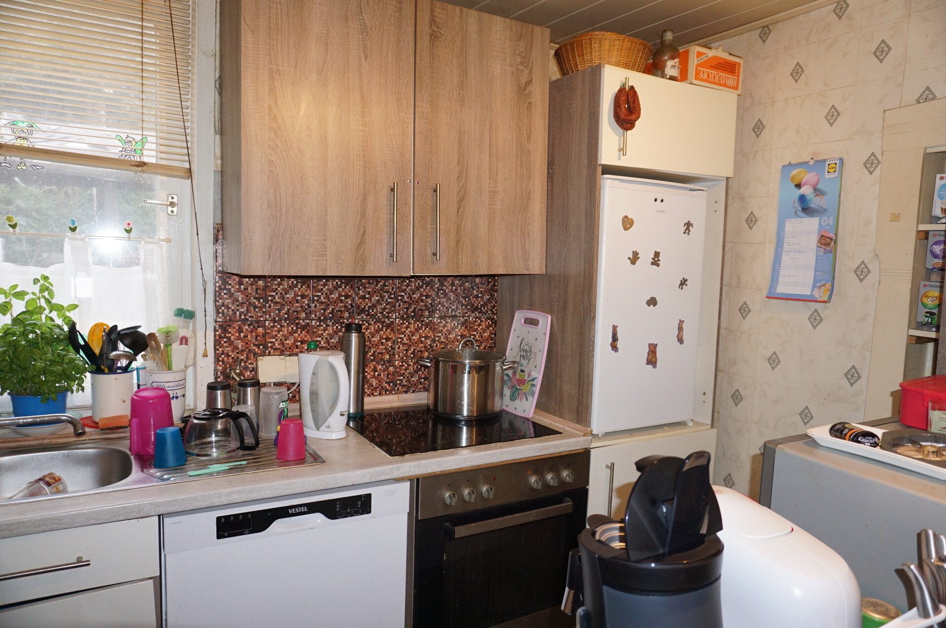 Immobilienangebot - Malsfeld - Wohnen - Großzügiges Haus mit Sanierungsbedarf. Keine Käuferprovision!