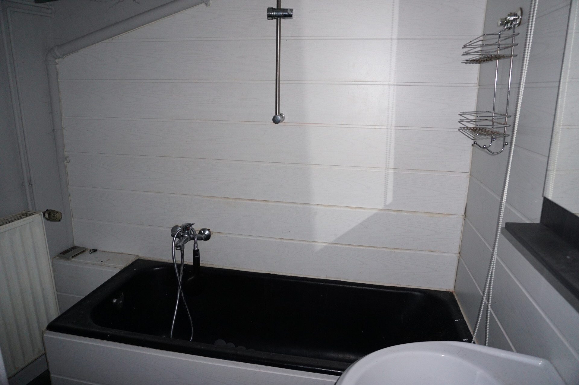 Immobilienangebot - Malsfeld - Wohnen - Großzügiges Haus mit Sanierungsbedarf. Keine Käuferprovision!