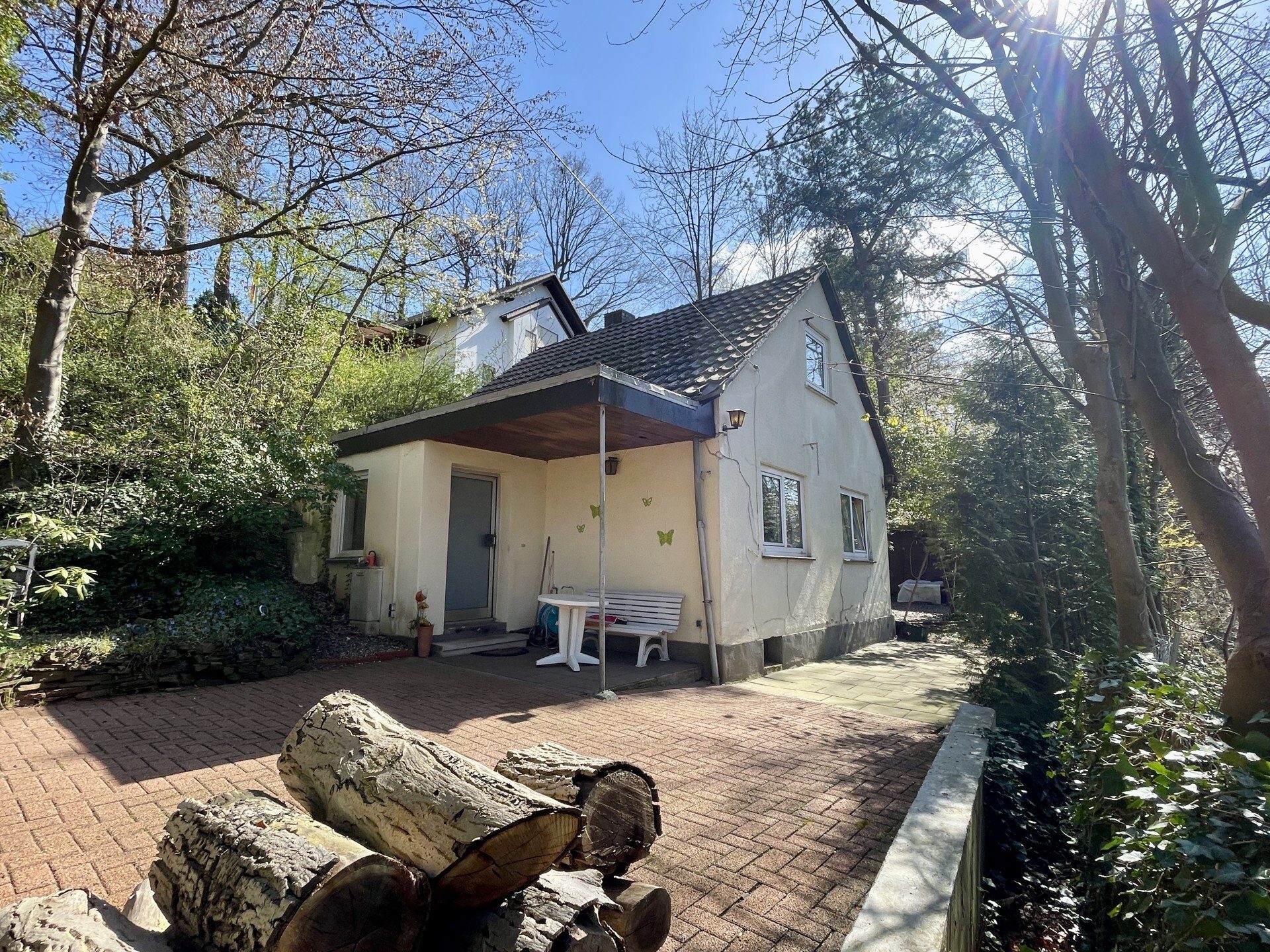 Immobilienangebot - Fuldabrück / Bergshausen - Wohnen - Tolle Lage direkt an der Fulda: Sanierungsobjekt in Bergshausen! KEINE KÄUFERPROVISION