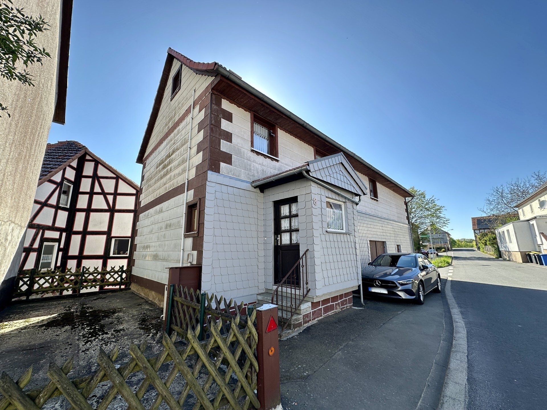 Immobilienangebot - Homberg (Efze) - Wohnen - Fachwerkhaus mit Scheune – Platz für Ideen und Handwerk! Keine Käuferprovision!