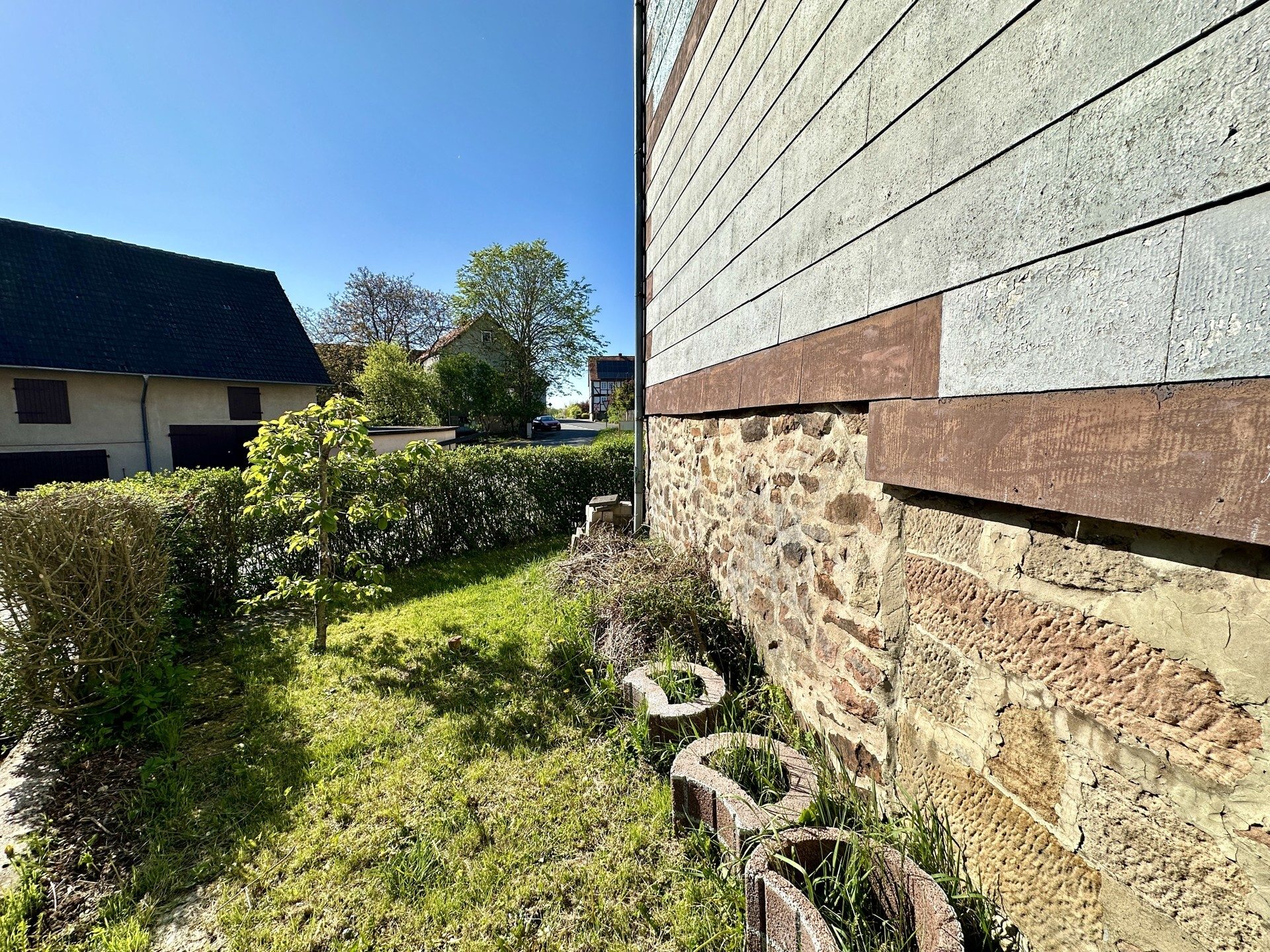 Immobilienangebot - Homberg (Efze) - Wohnen - Fachwerkhaus mit Scheune – Platz für Ideen und Handwerk! Keine Käuferprovision!