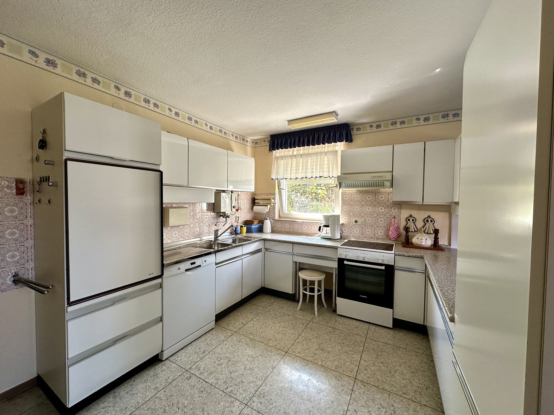 Immobilienangebot - Wabern - Wohnen - Einfamilienhaus mit Hof, Stallungen und viel Raum für Ihre Ideen! Keine Käuferprovision!