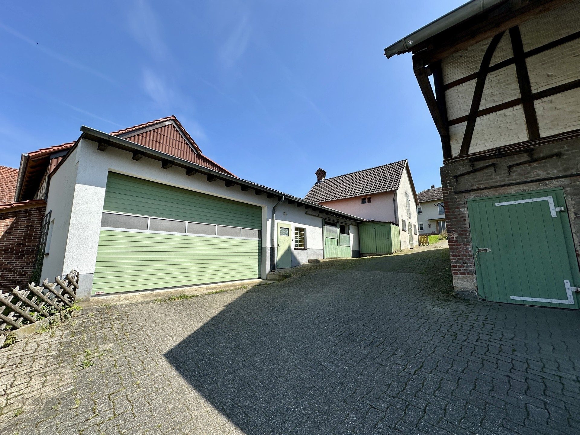 Immobilienangebot - Wabern - Wohnen - Einfamilienhaus mit Hof, Stallungen und viel Raum für Ihre Ideen! Keine Käuferprovision!