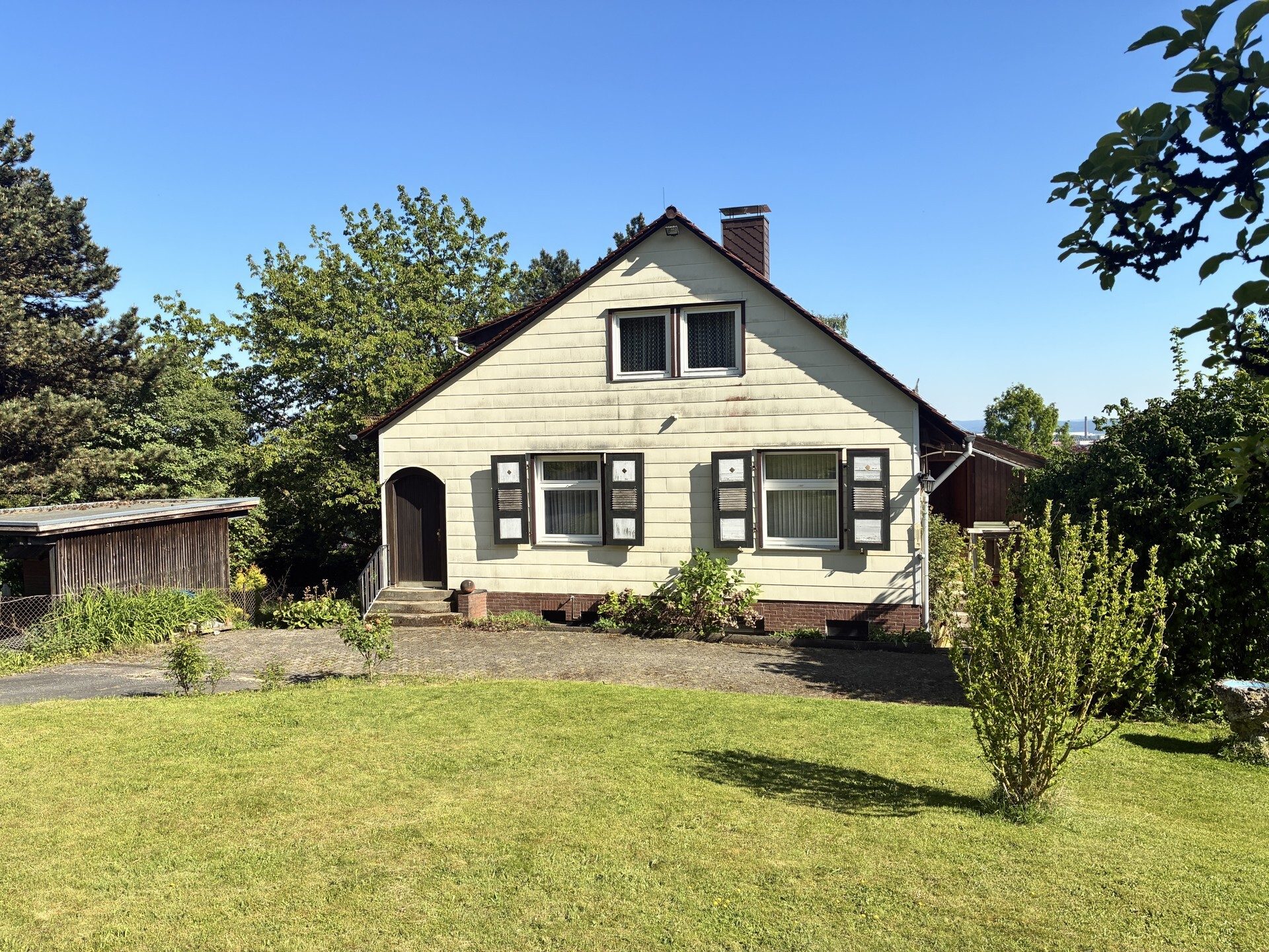 Immobilienangebot - Kassel - Wohnen - Ihr künftiges Familiendomizil am Brasselsberg!
KEINE KÄUFERPROVISION