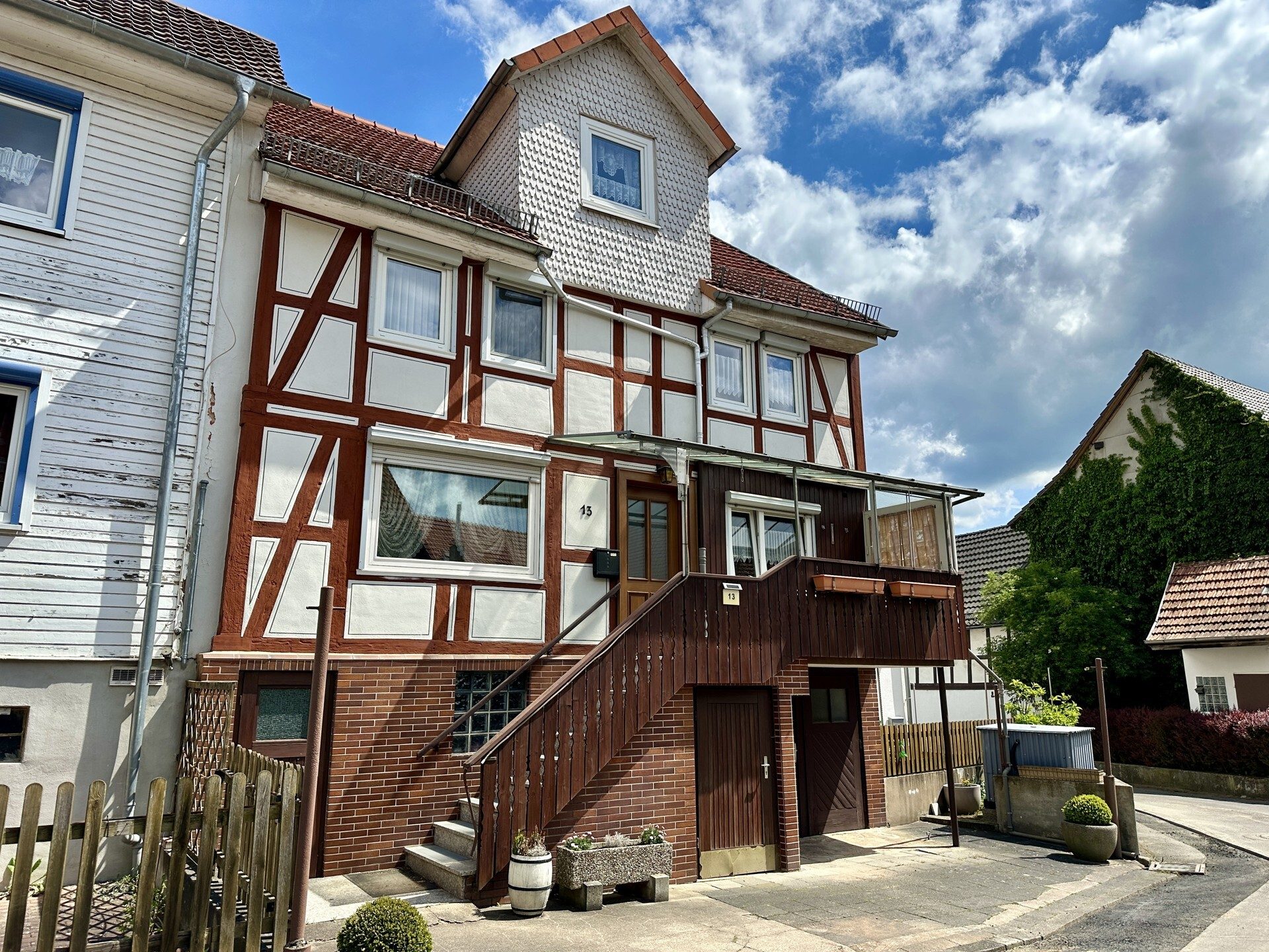 Immobilienangebot - Alheim - Wohnen - Kleines Haus, große Möglichkeiten - Einfamilienhaus in Alheim OT! Keine Käuferprovision!