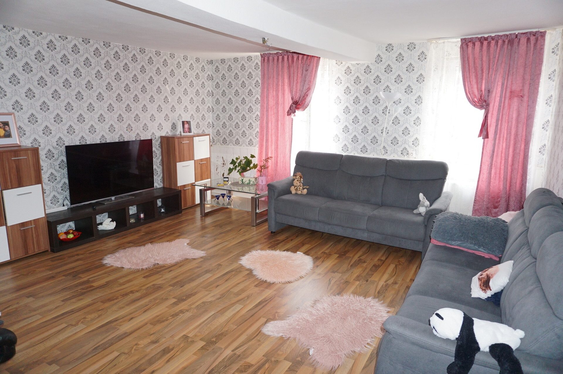 Immobilienangebot - Felsberg - Wohnen - Großzügiges Haus für Handwerker. Keine Käuferprovision!