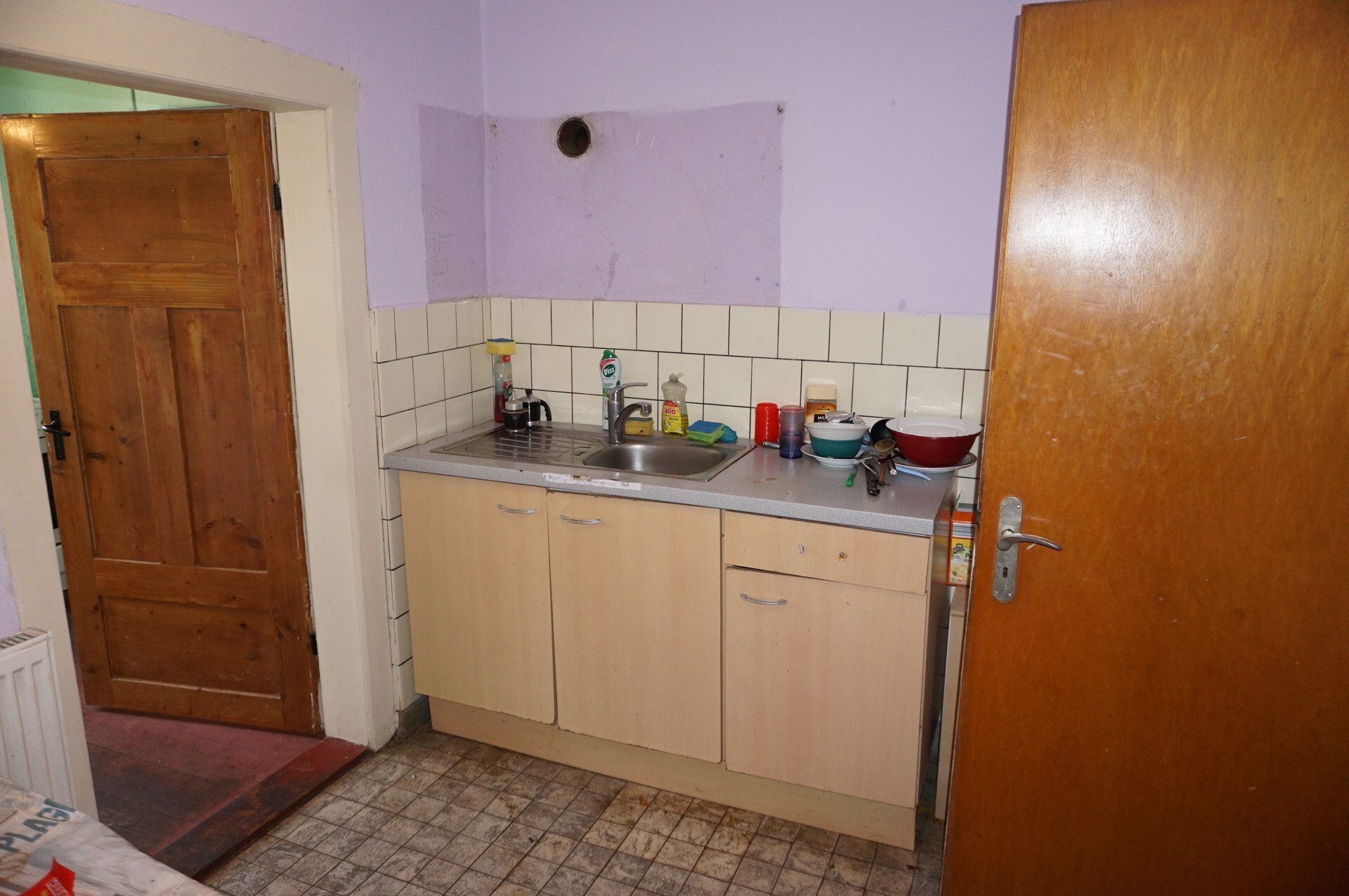 Immobilienangebot - Felsberg - Wohnen - Großzügiges Haus für Handwerker. Keine Käuferprovision!