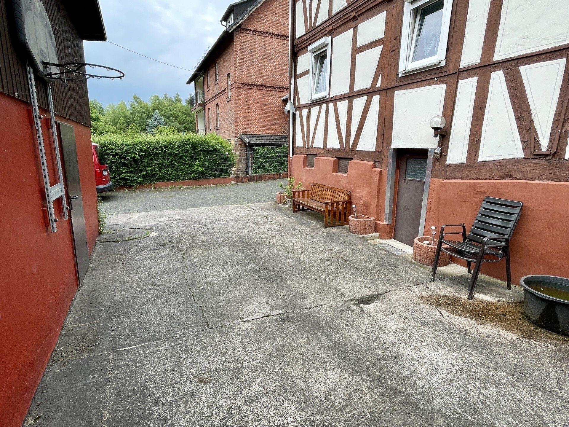 Immobilienangebot - Helsa - Wohnen - Endlich was Eigenes: Renoviertes Fachwerkhaus in Helsa!
KEINE KÄUFERPROVISION