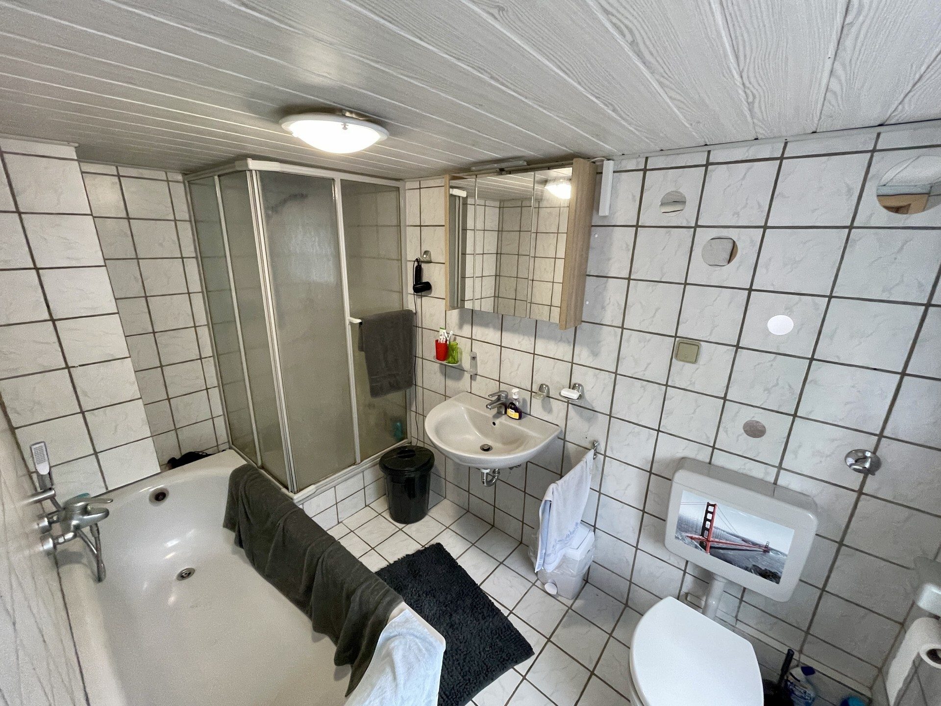 Immobilienangebot - Helsa - Wohnen - Endlich was Eigenes: Renoviertes Fachwerkhaus in Helsa!
KEINE KÄUFERPROVISION