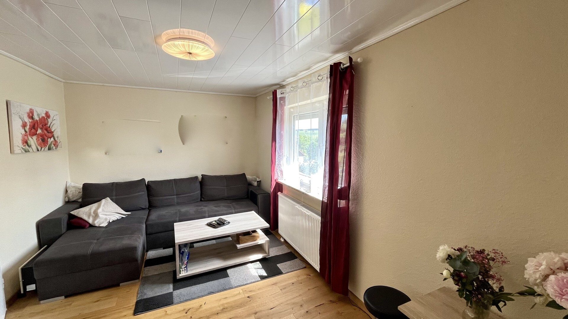 Immobilienangebot - Knüllwald - Wohnen - Renoviertes Einfamilienhaus in Knüllwald-OT zu verkaufen! KEINE KÄUFERPROVISION!