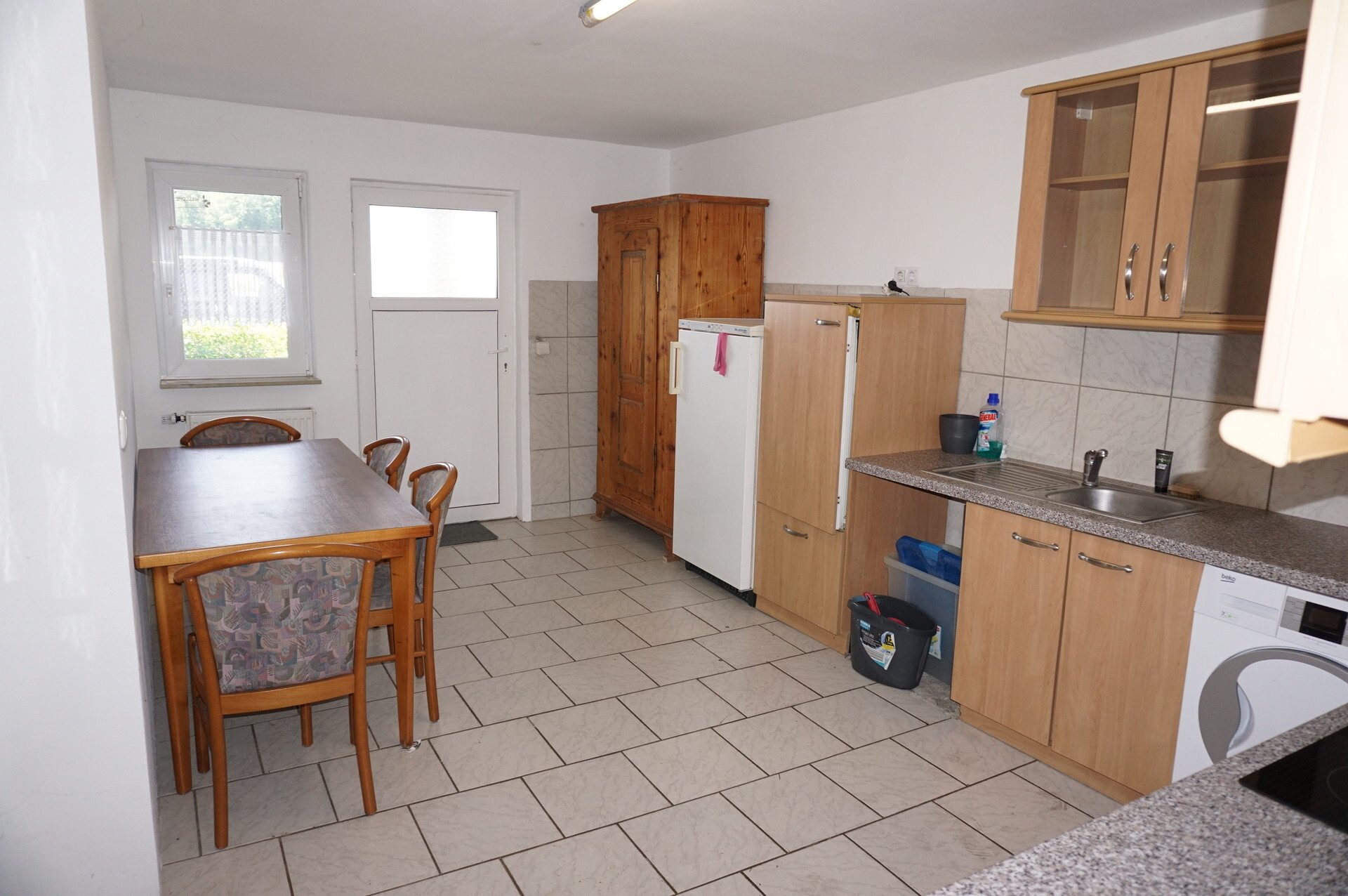 Immobilienangebot - Felsberg - Wohnen - Modernisiertes Einfamilienhaus mit Halle. Keine Käuferprovision!