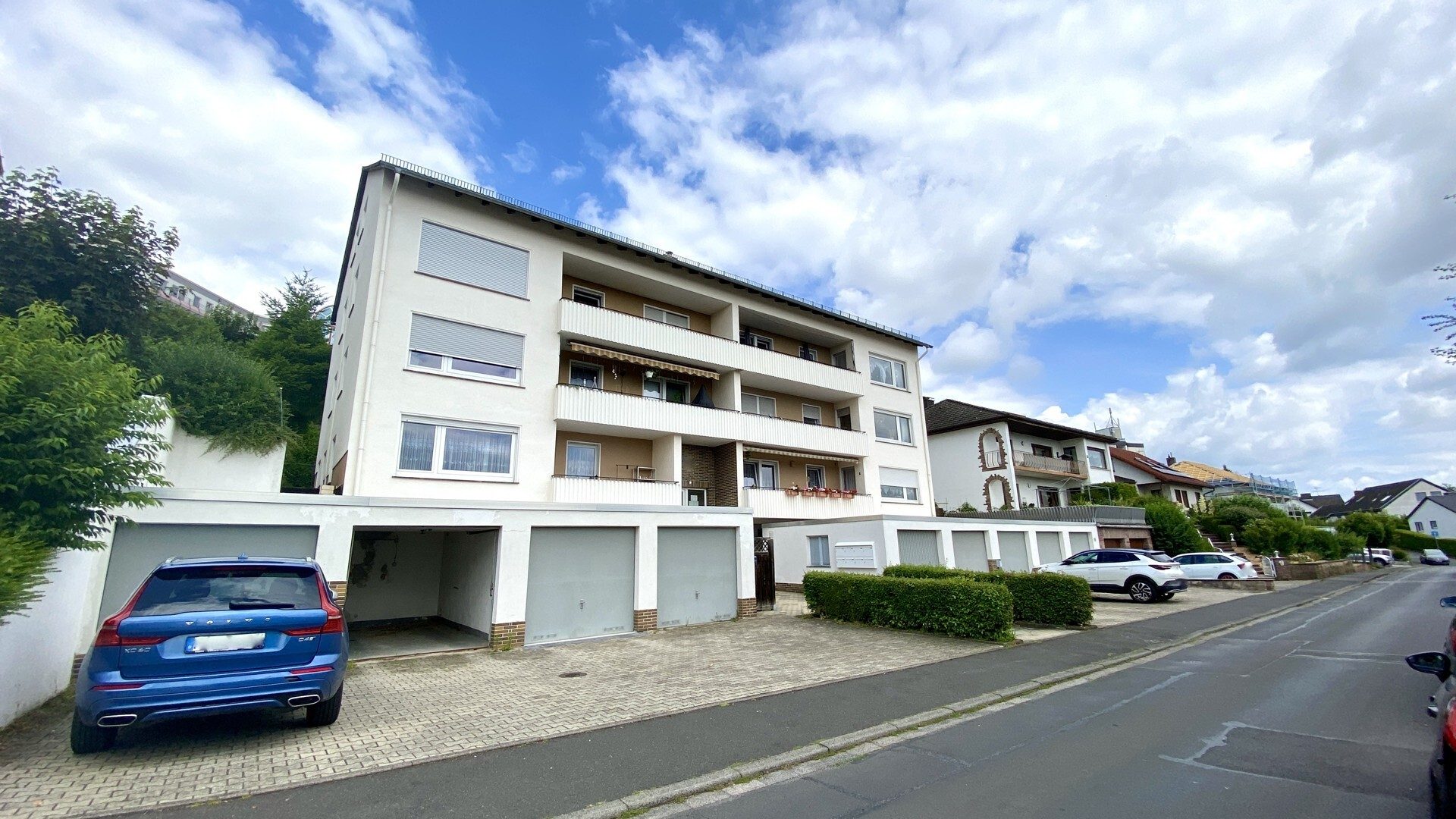 Immobilienangebot - Homberg - Wohnen - Großzügige 4-Zimmer-Wohnung mit Balkon in Homberg !