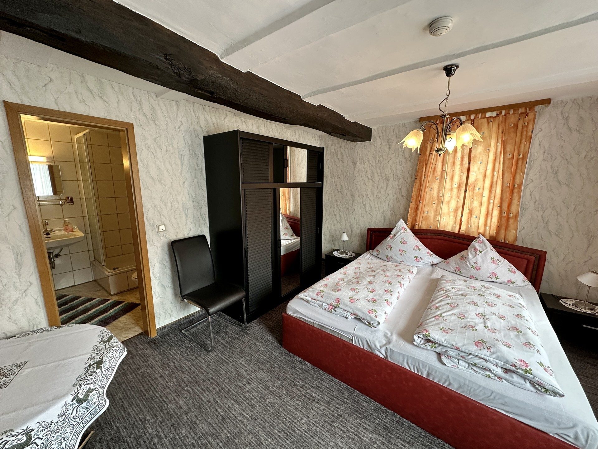 Immobilienangebot - Knüllwald - Gewerbe - Historisches Gasthaus mit Pension in Knüllwald OT! Keine Käuferprovision!